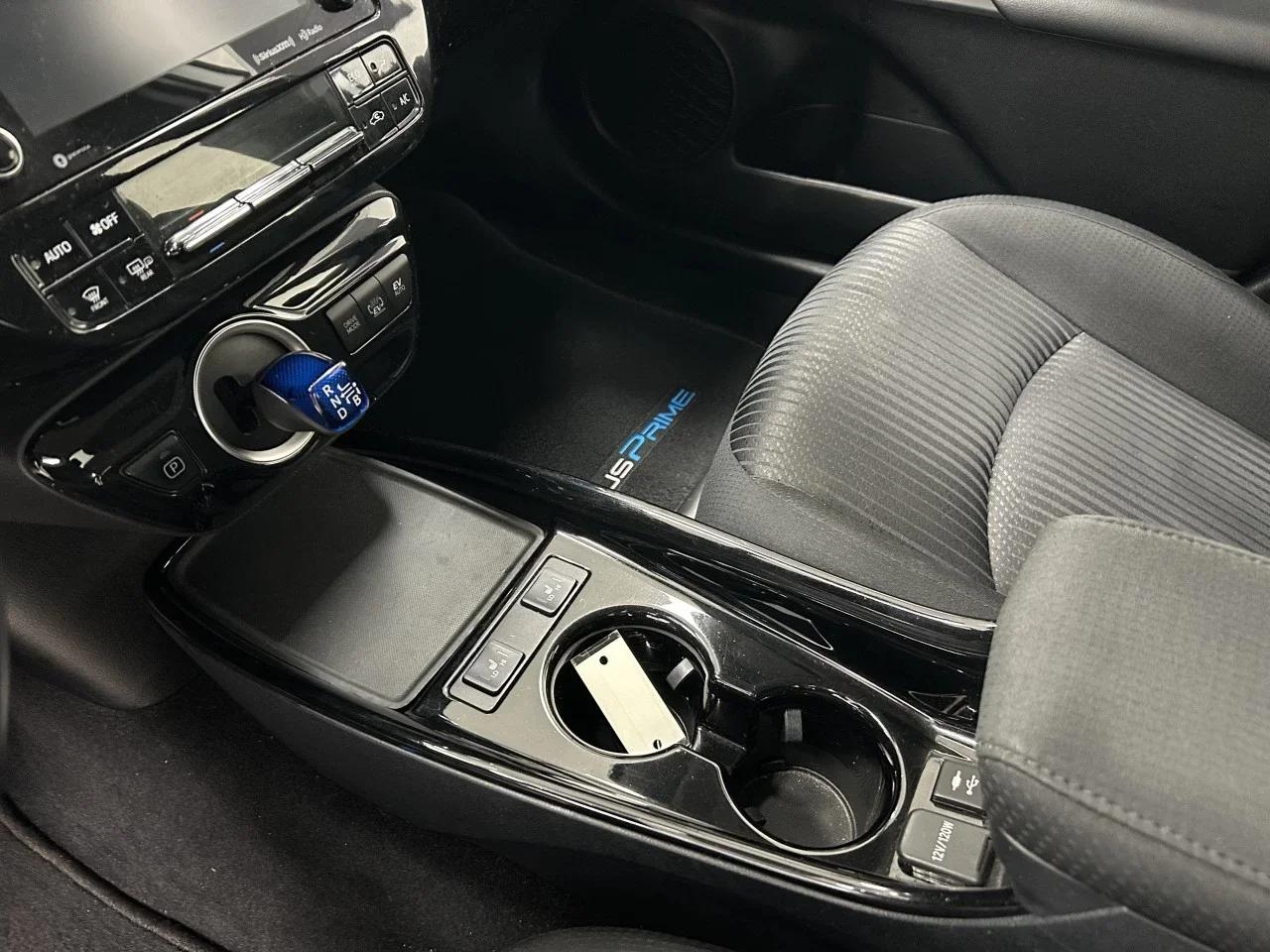 Toyota Prius Prime 2020 - Image 2