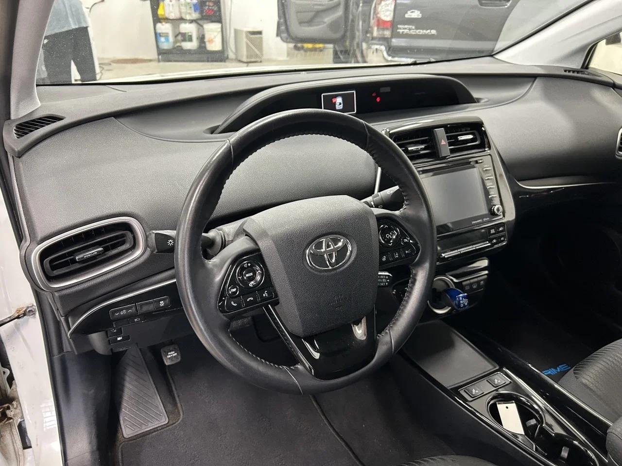 Toyota Prius Prime 2020 - Image 9