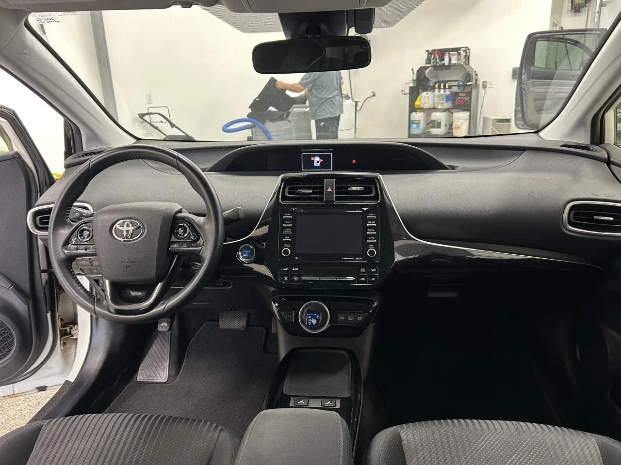 Toyota Prius Prime 2020 - Image 13