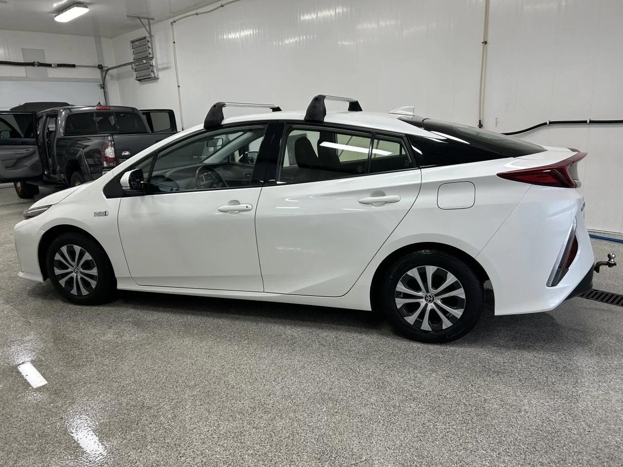 Toyota Prius Prime 2020 - Image 16