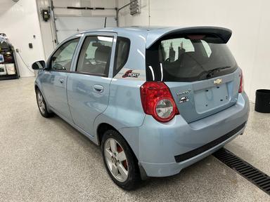 Chevrolet Aveo 2011 - Thumbnail 3