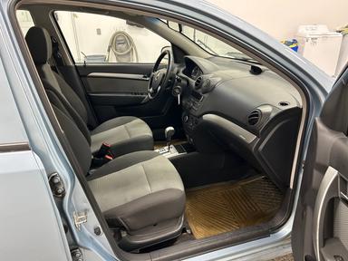 Chevrolet Aveo 2011 - Thumbnail 16