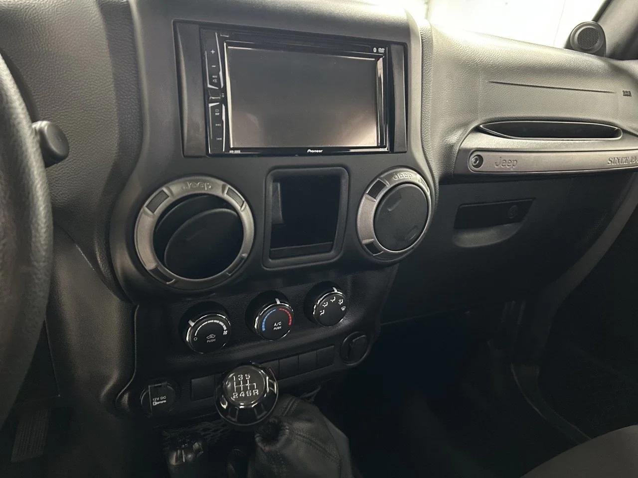 Jeep Wrangler 2013 - Image 13