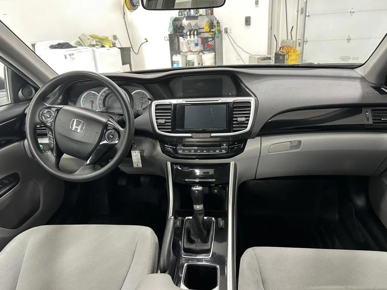 Honda Accord 2016 - Image 4