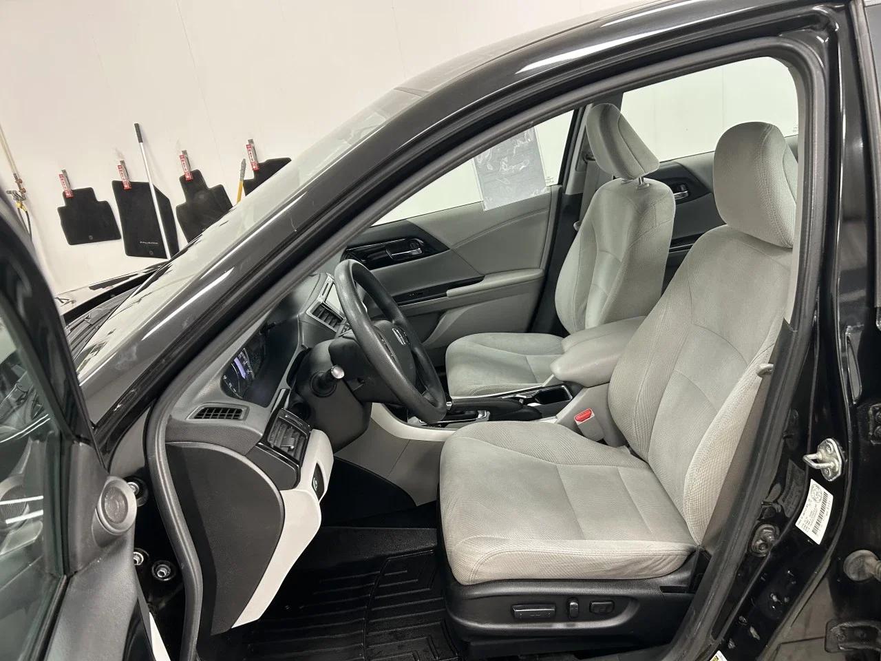 Honda Accord 2016 - Image 13