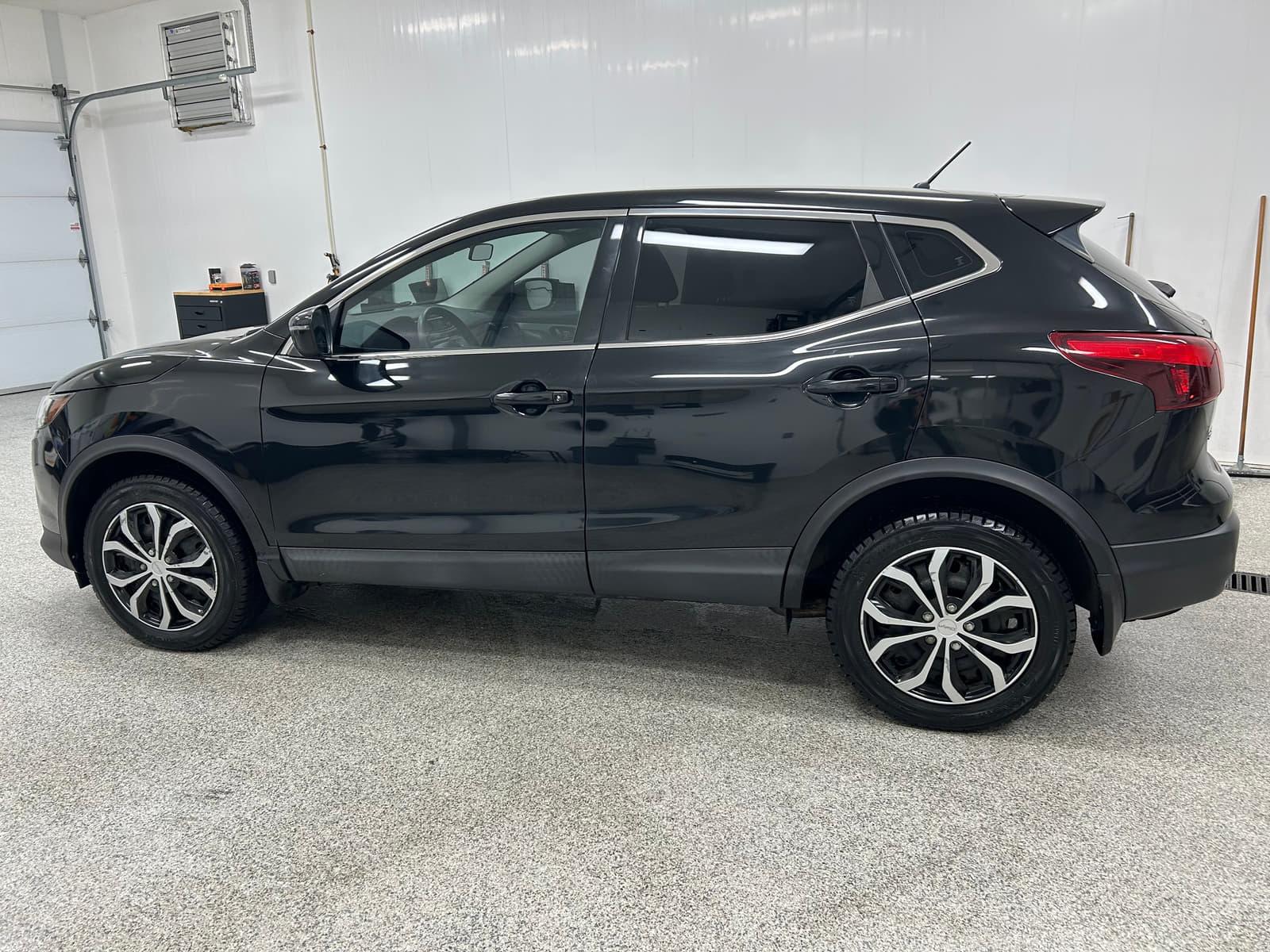 Nissan Qashqai 2018 - Image 3