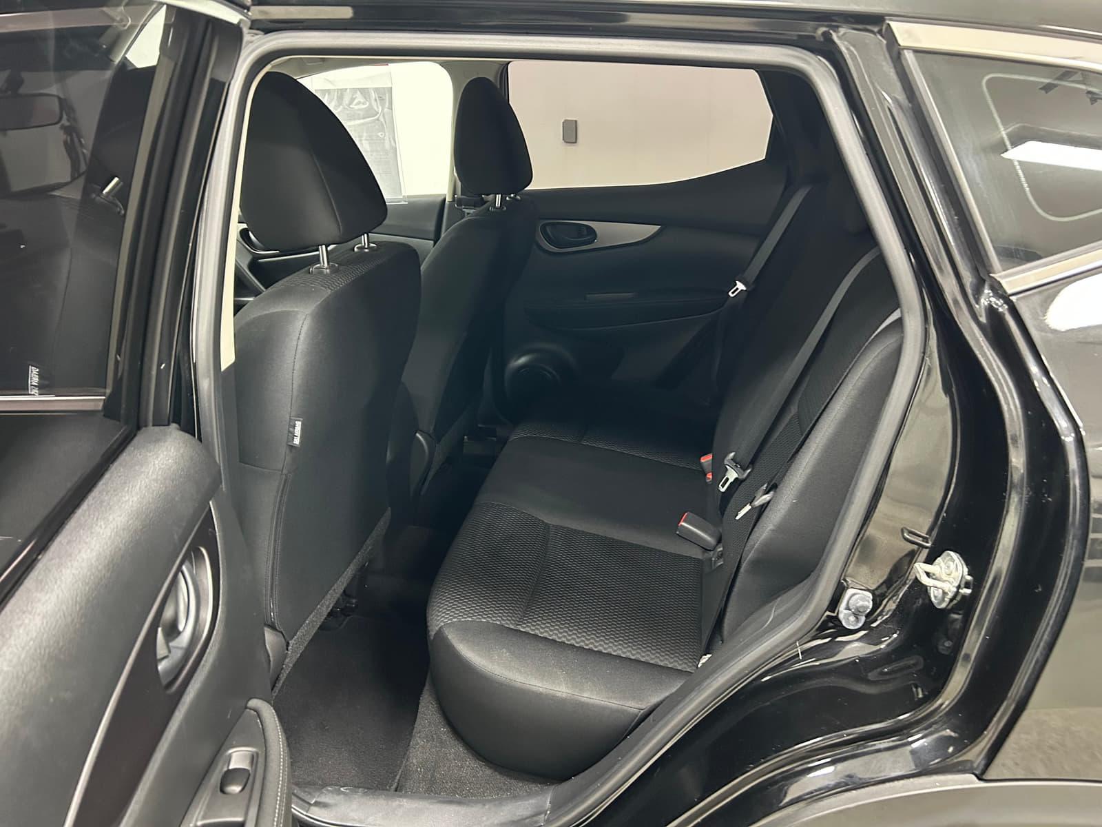 Nissan Qashqai 2018 - Image 12