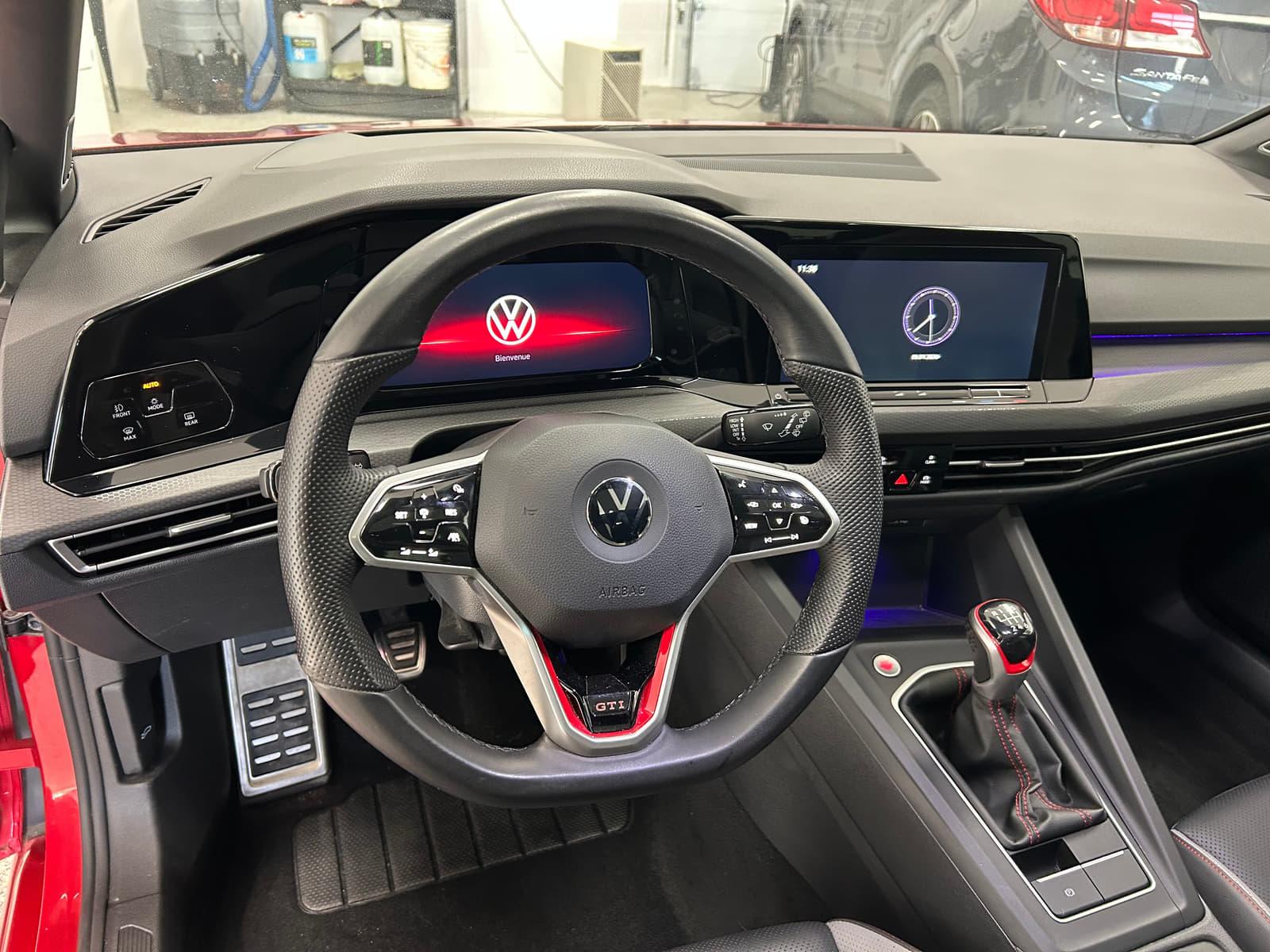 Volkswagen Golf GTI 2022 - Image 10