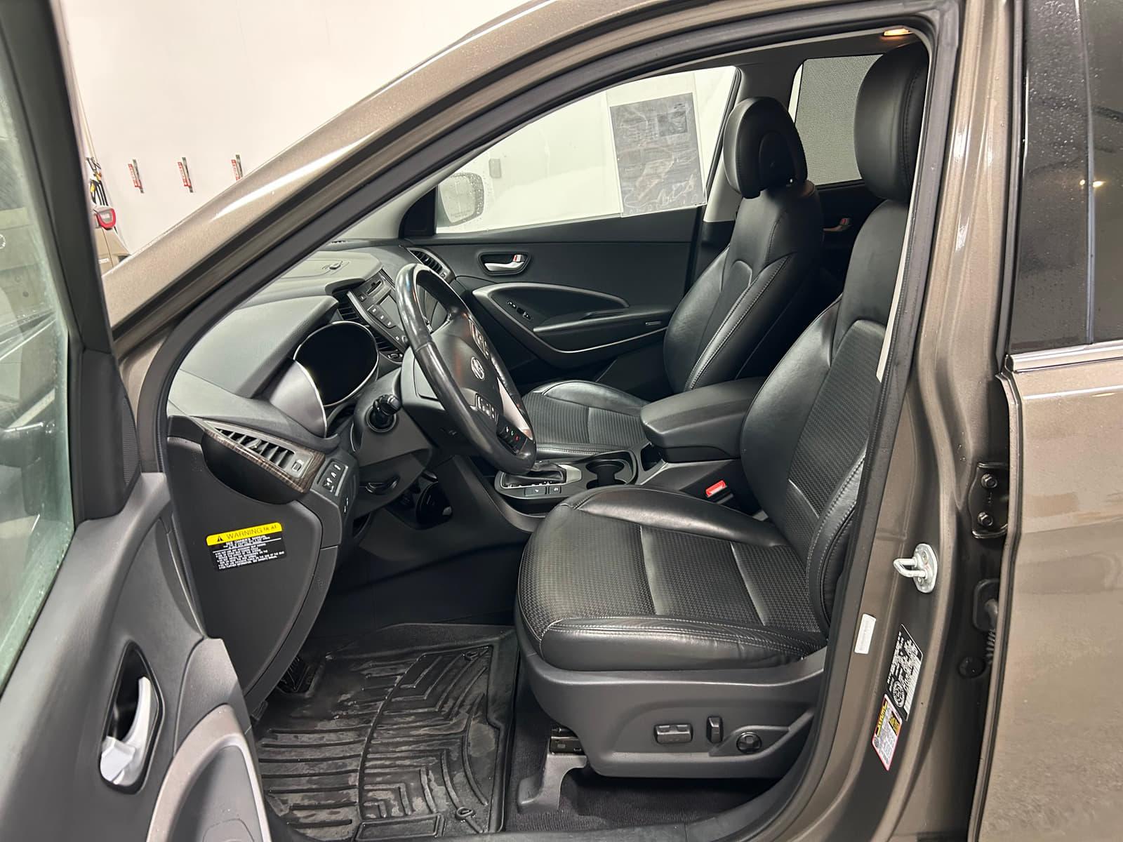 Hyundai Santa Fe 2013 - Image 9