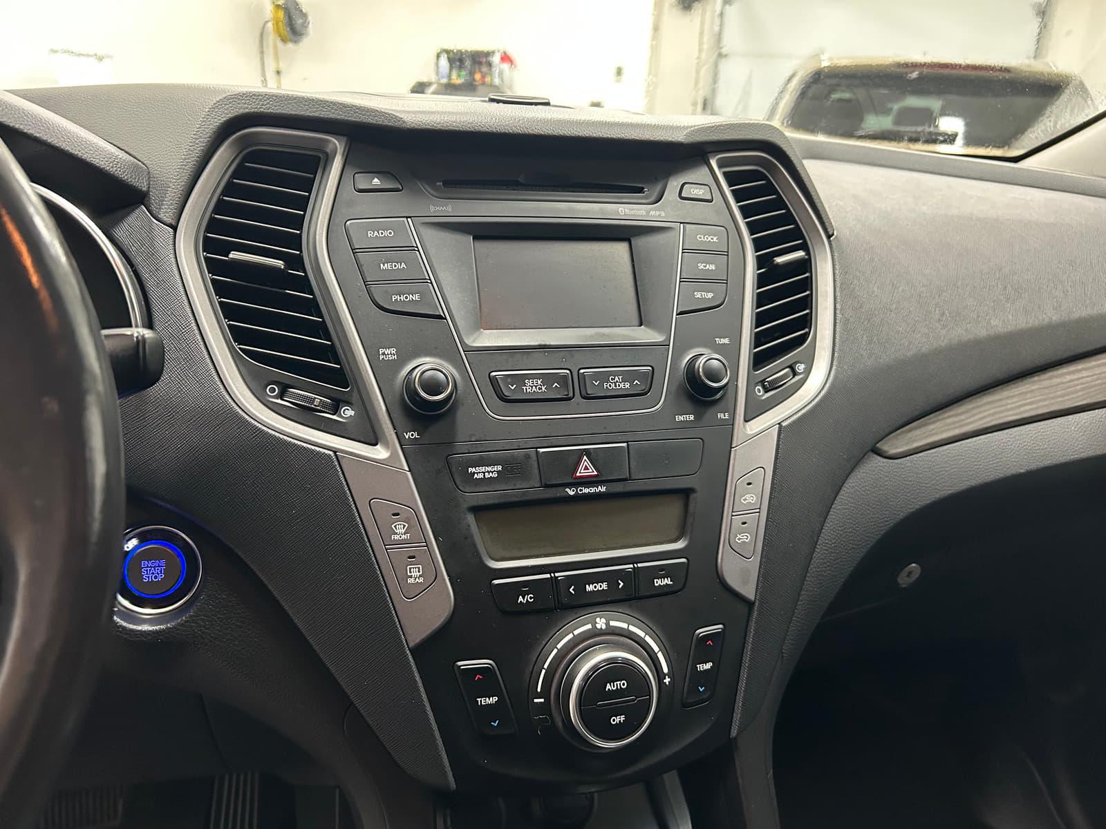 Hyundai Santa Fe 2013 - Image 13