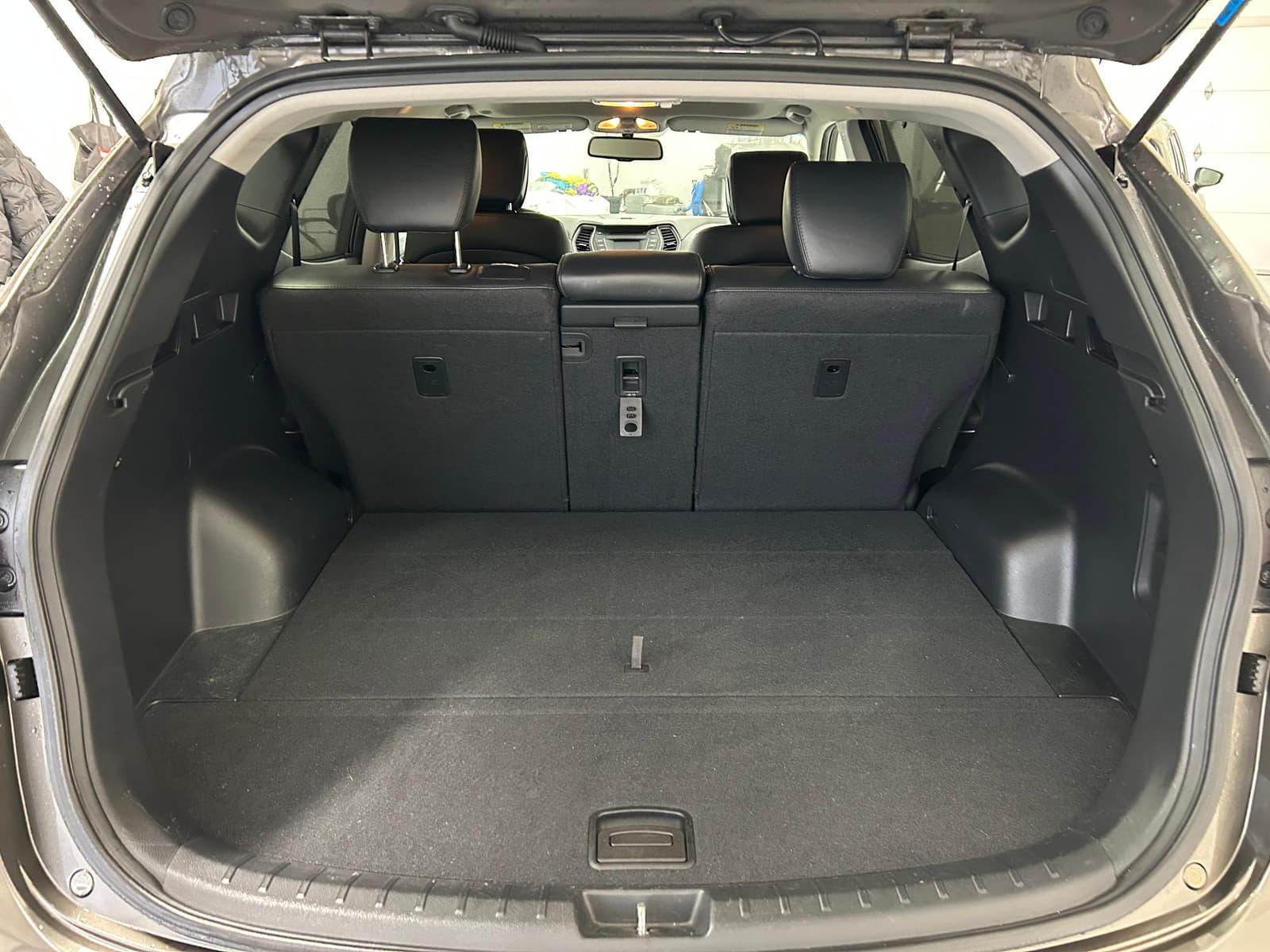 Hyundai Santa Fe 2013 - Image 16