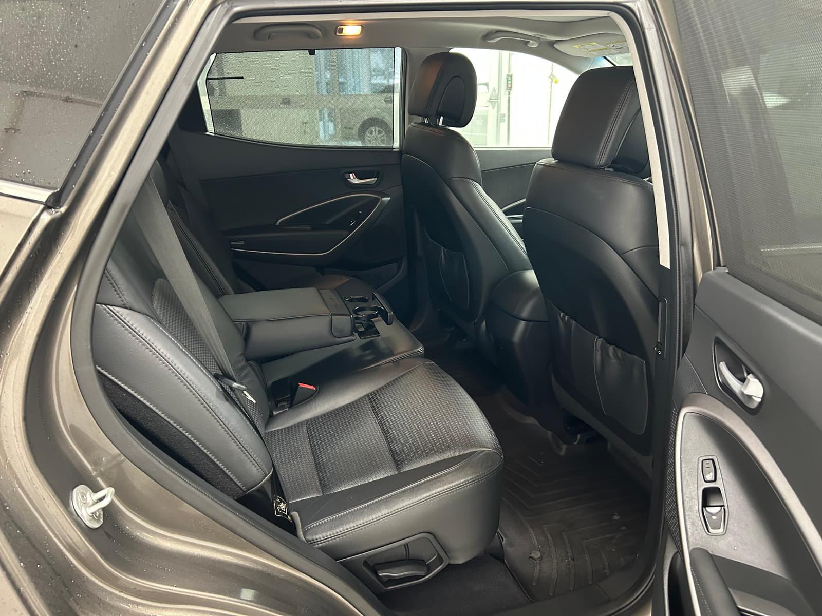 Hyundai Santa Fe 2013 - Image 17