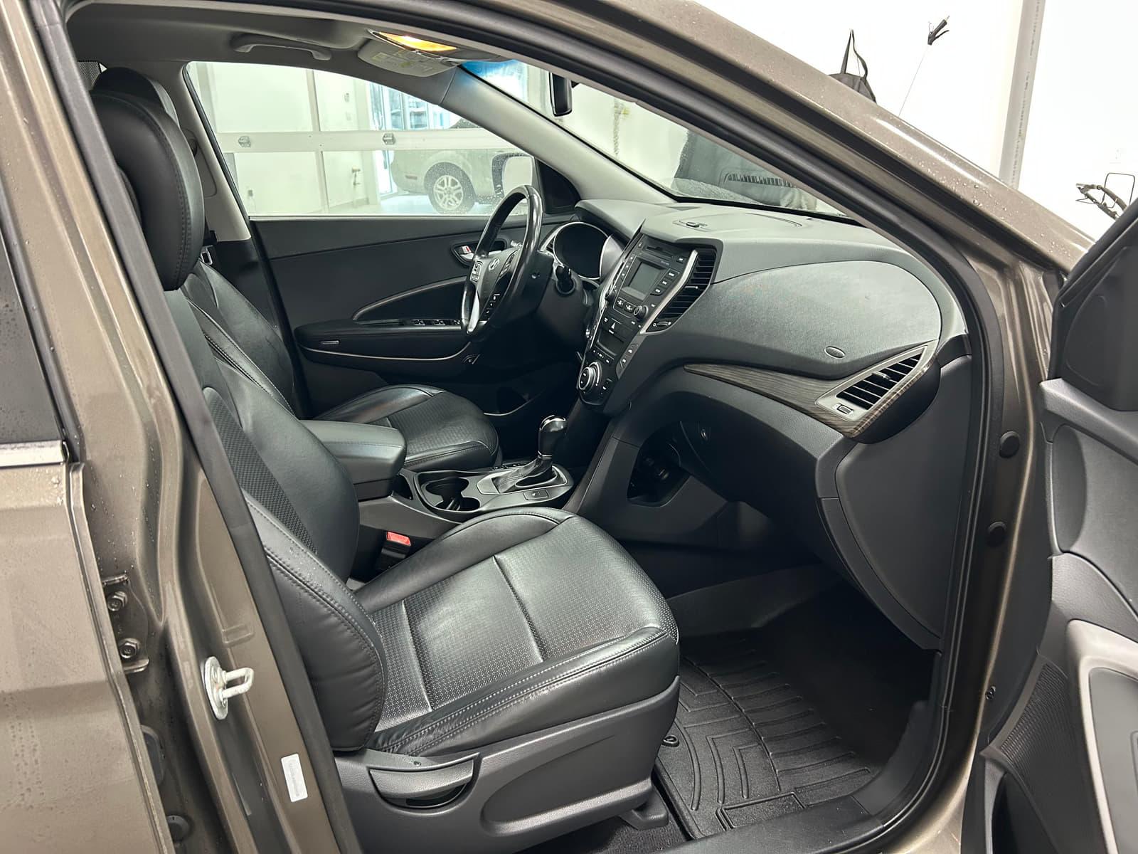 Hyundai Santa Fe 2013 - Image 19