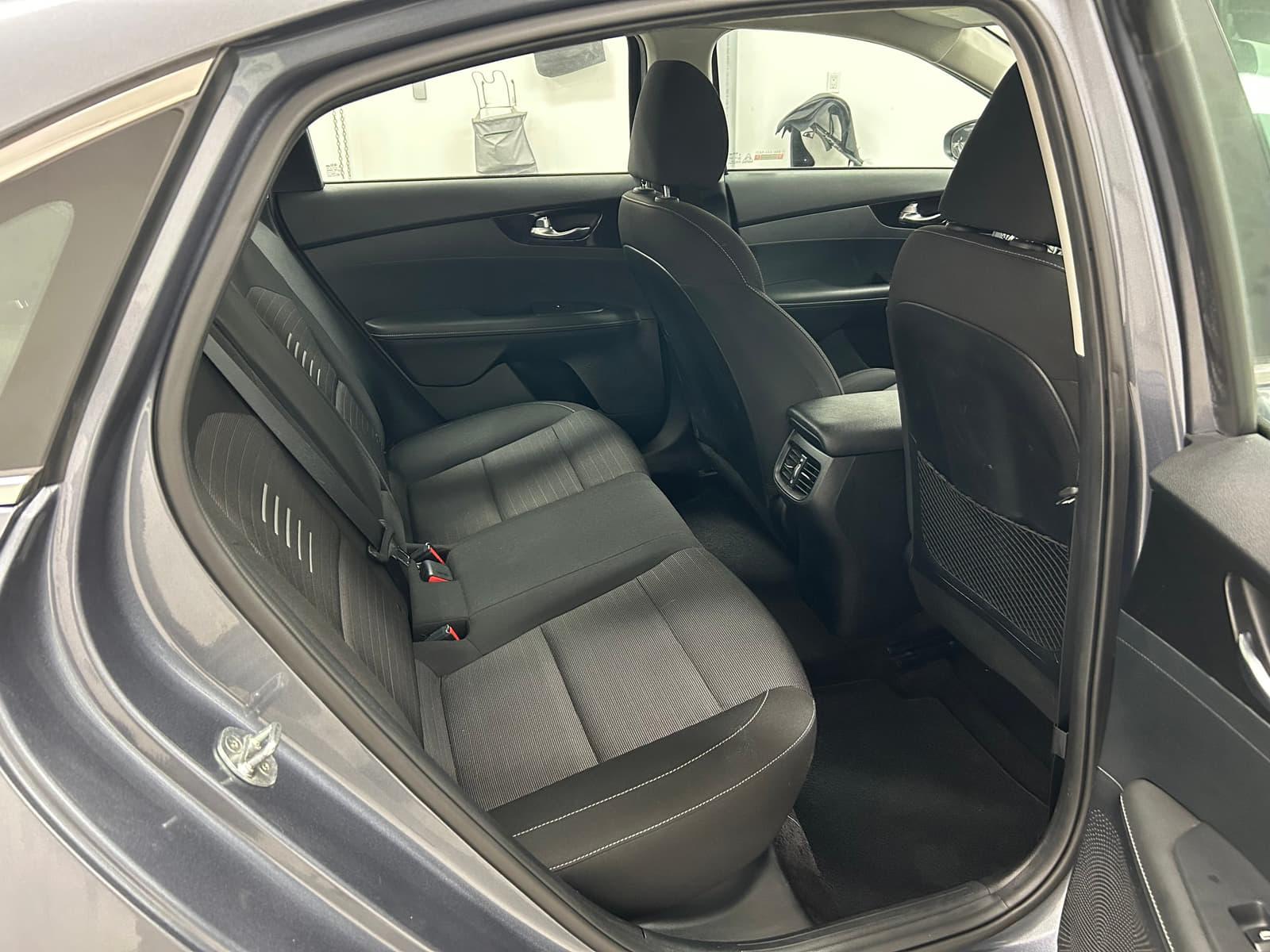 Kia Forte 2019 - Image 17