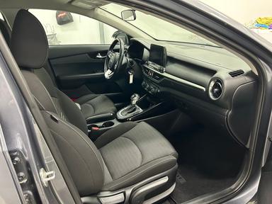 Kia Forte 2019 - Thumbnail 19