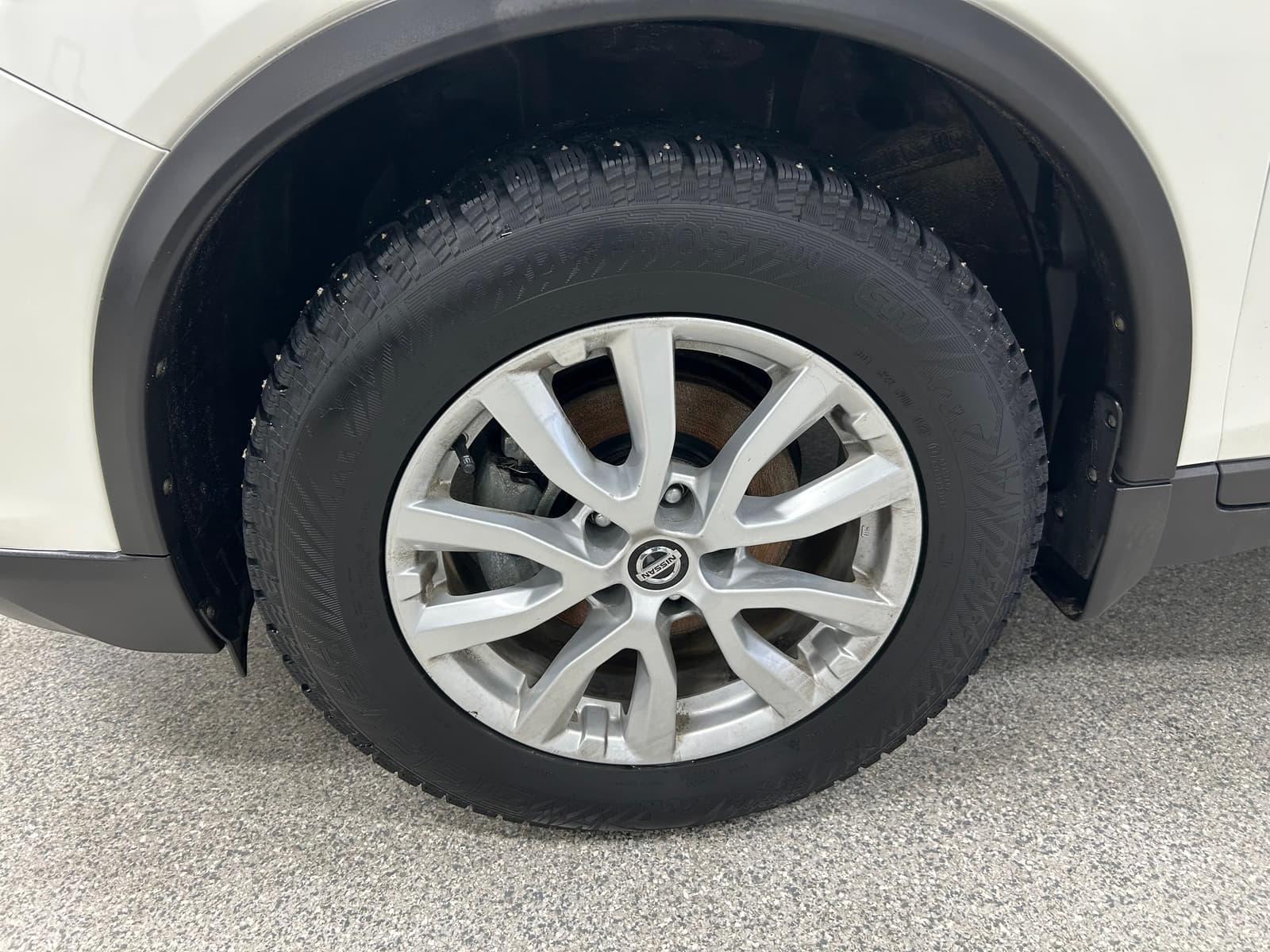 Nissan Rogue 2019 - Image 2