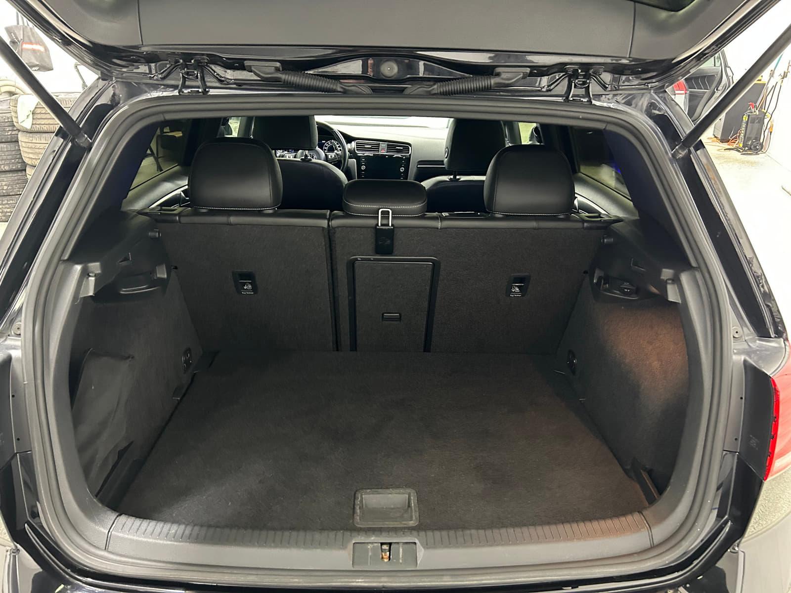 Volkswagen Golf R 2018 - Image 15