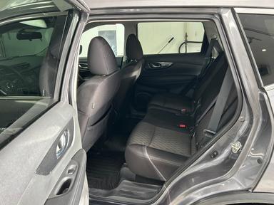 Nissan Rogue 2017 - Thumbnail 12