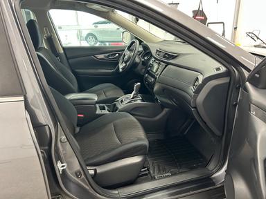 Nissan Rogue 2017 - Thumbnail 16
