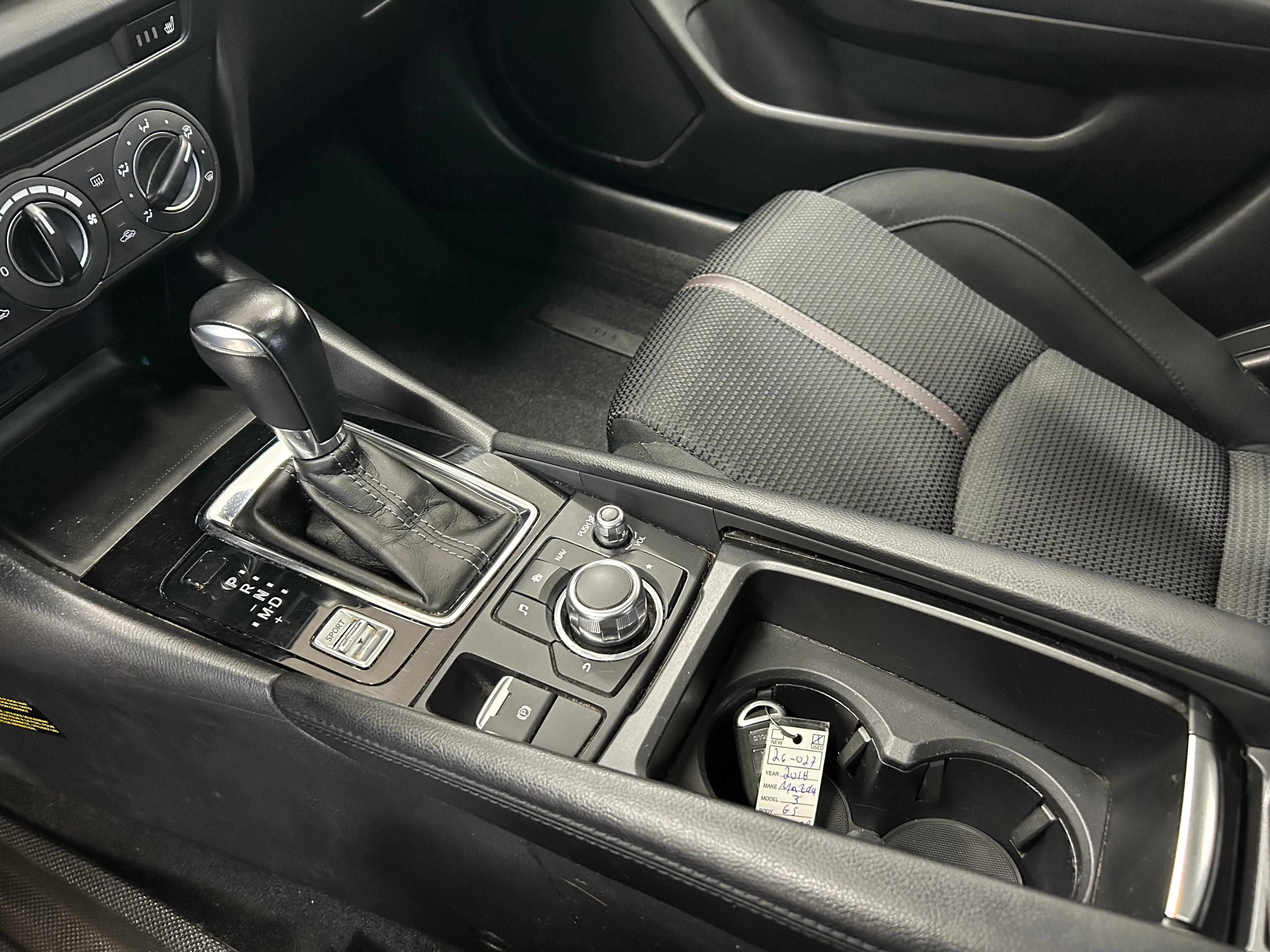 Mazda Mazda3 2018 - Image 13