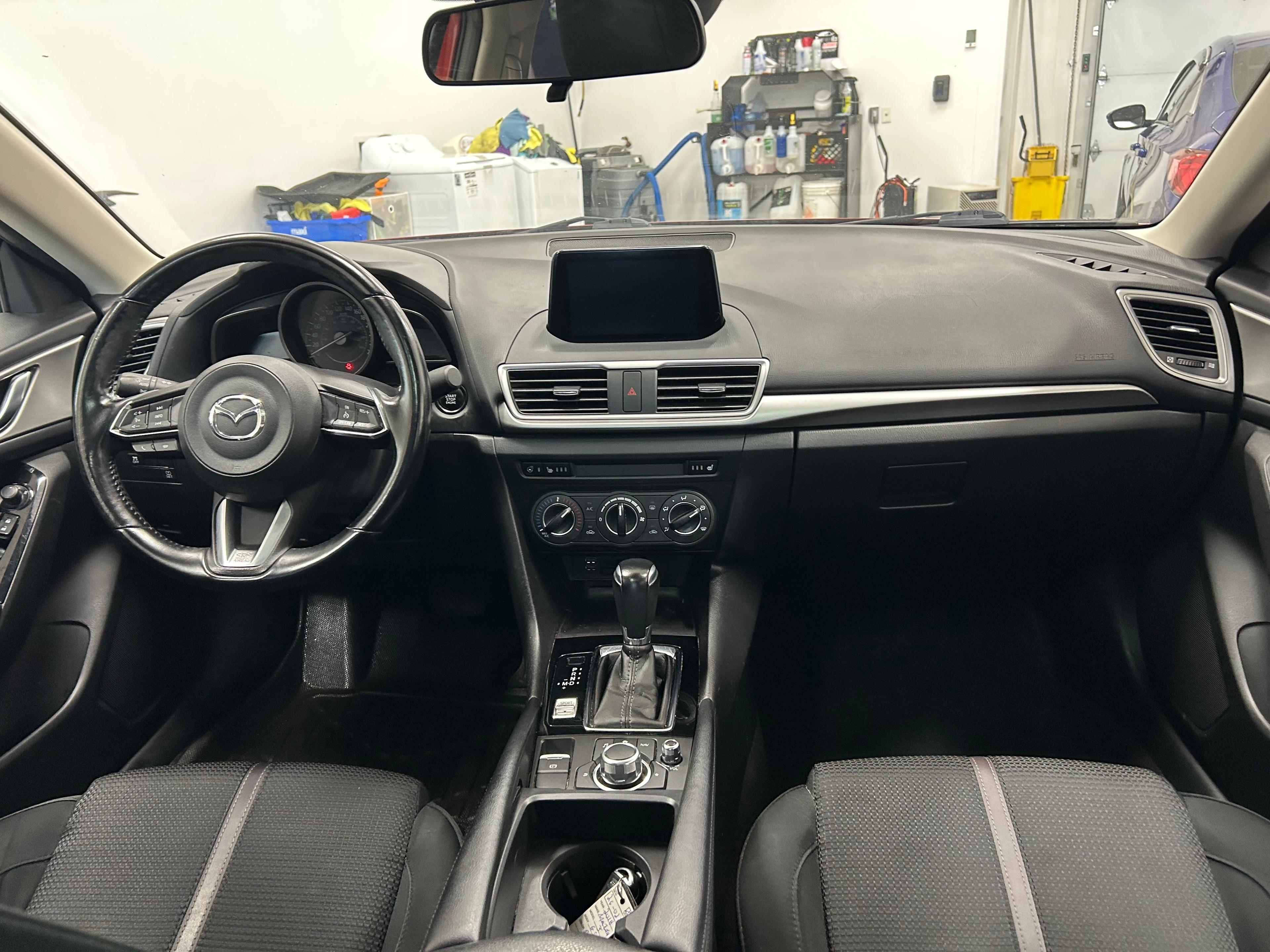 Mazda Mazda3 2018 - Image 17