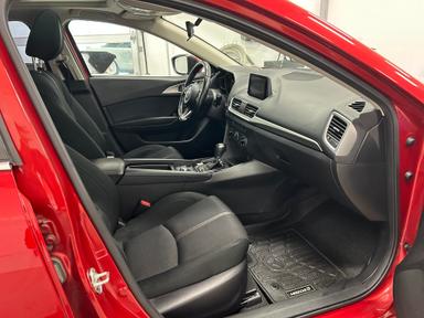 Mazda Mazda3 2018 - Thumbnail 18