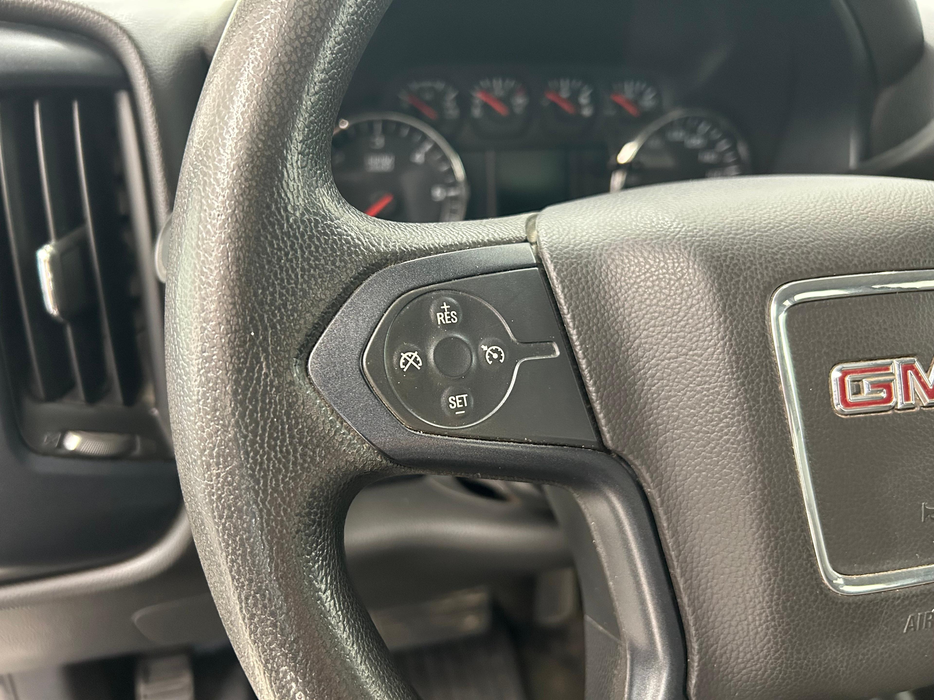 GMC Sierra 1500 2016 - Image 13