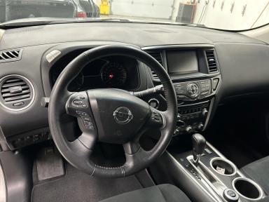 Nissan Pathfinder 2016 - Thumbnail 4