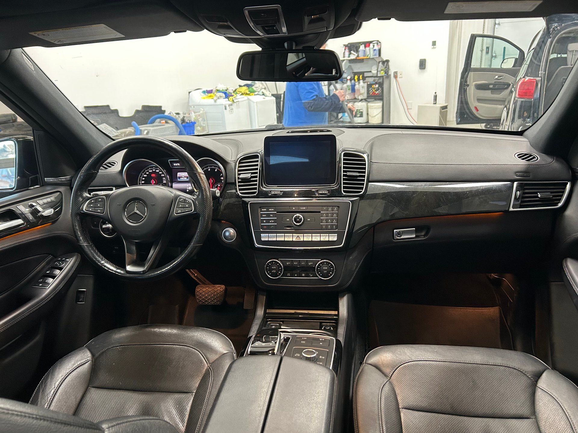 Mercedes-Benz GLE 550 2016 - Thumbnail 17