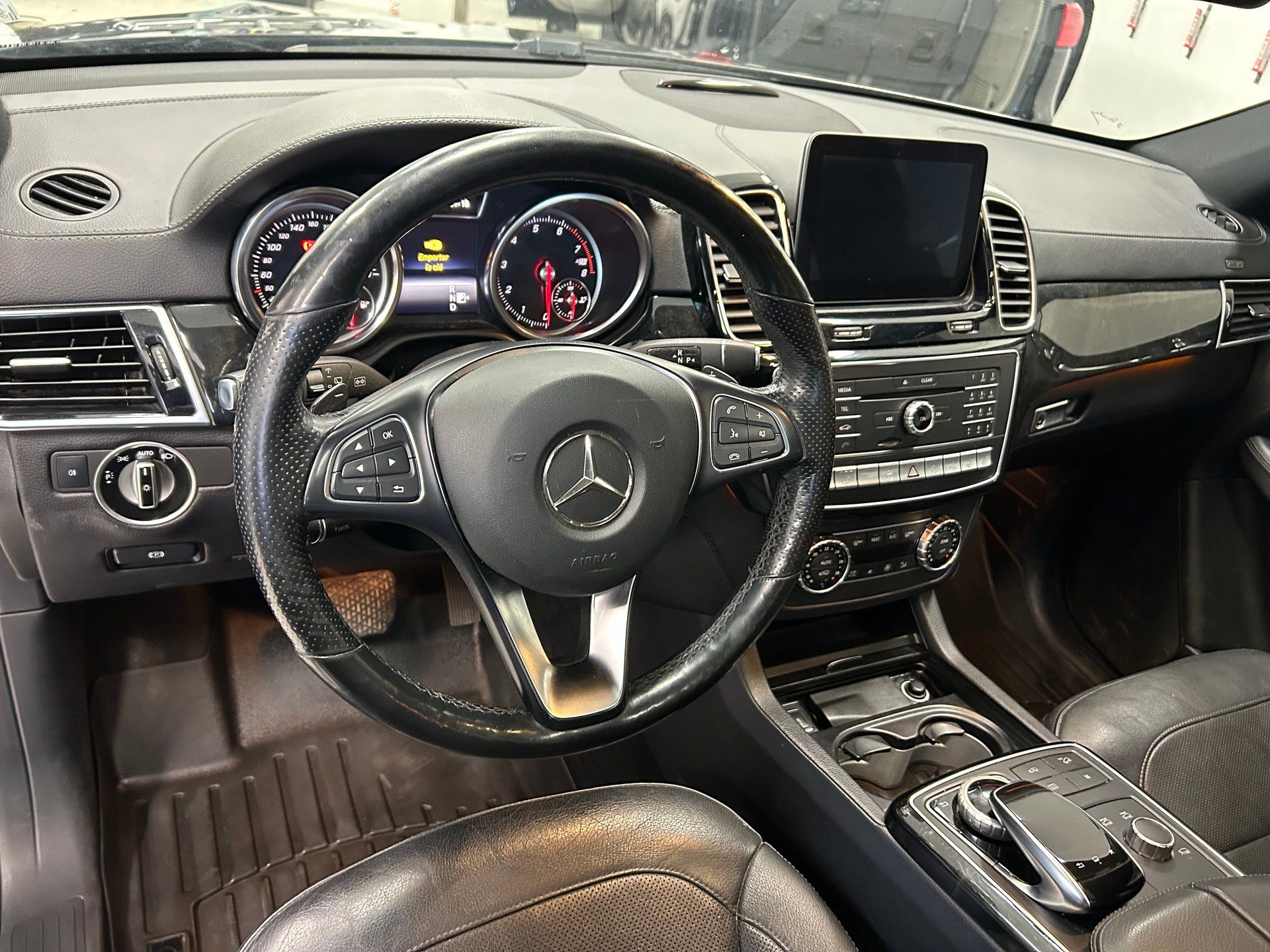 Mercedes-Benz GLE 550 2016 - Thumbnail 12