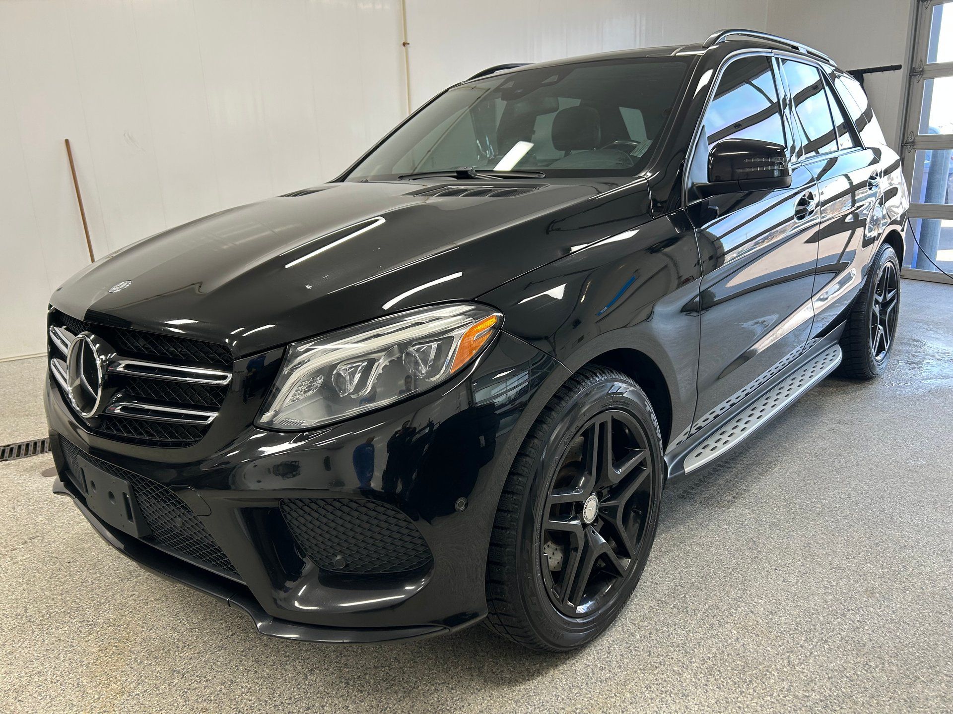 Mercedes-Benz GLE 550 2016 - Thumbnail 1
