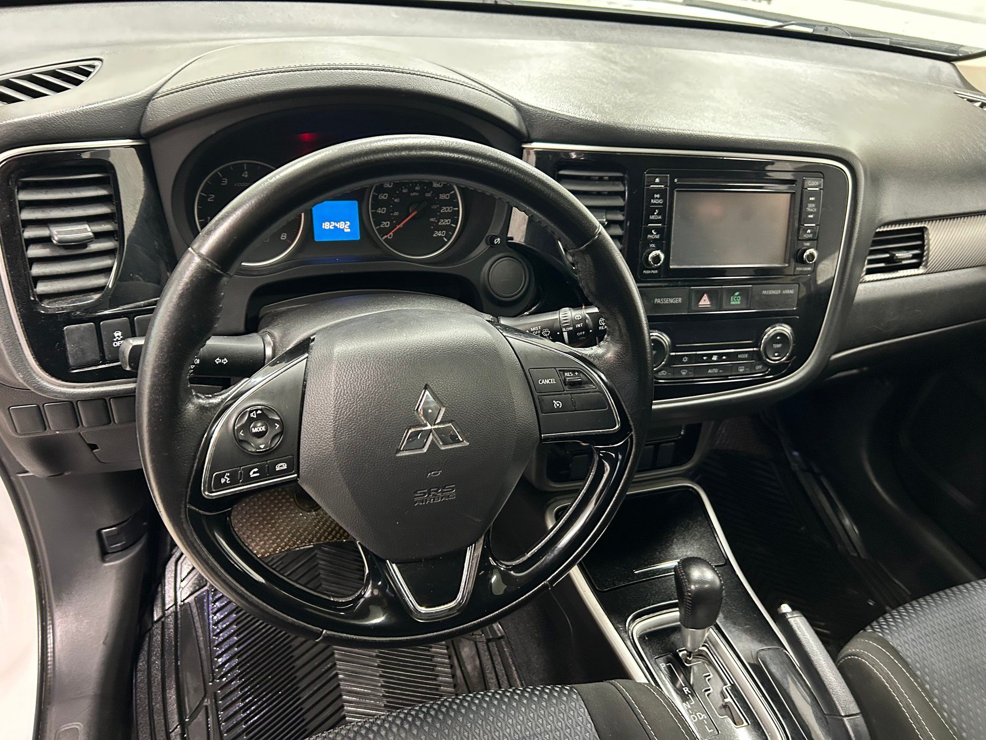 Mitsubishi Outlander 2017 - Thumbnail 11