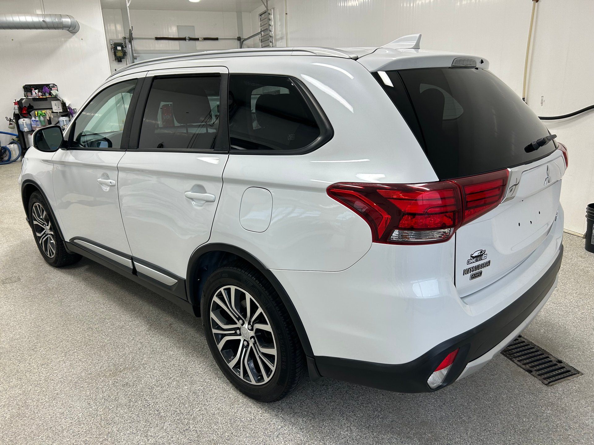 Mitsubishi Outlander 2017 - Thumbnail 4