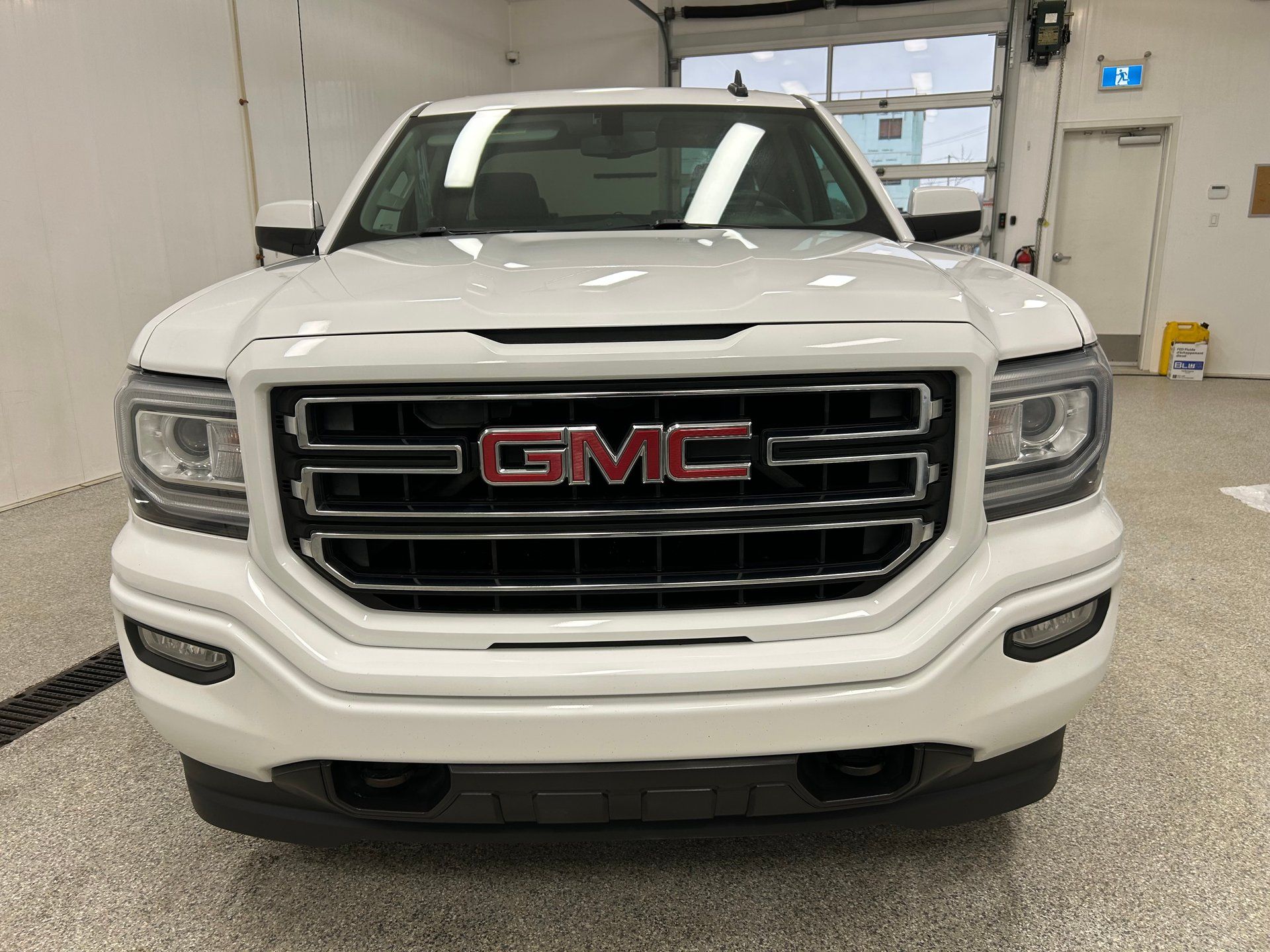 GMC Sierra 1500 2016 - Thumbnail 8