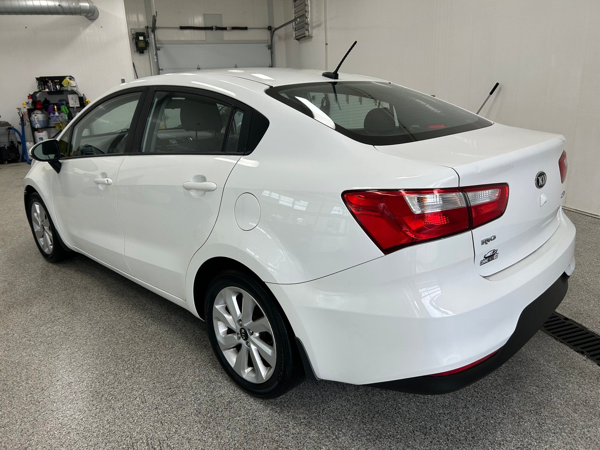 Kia Rio 2017 - Thumbnail 4
