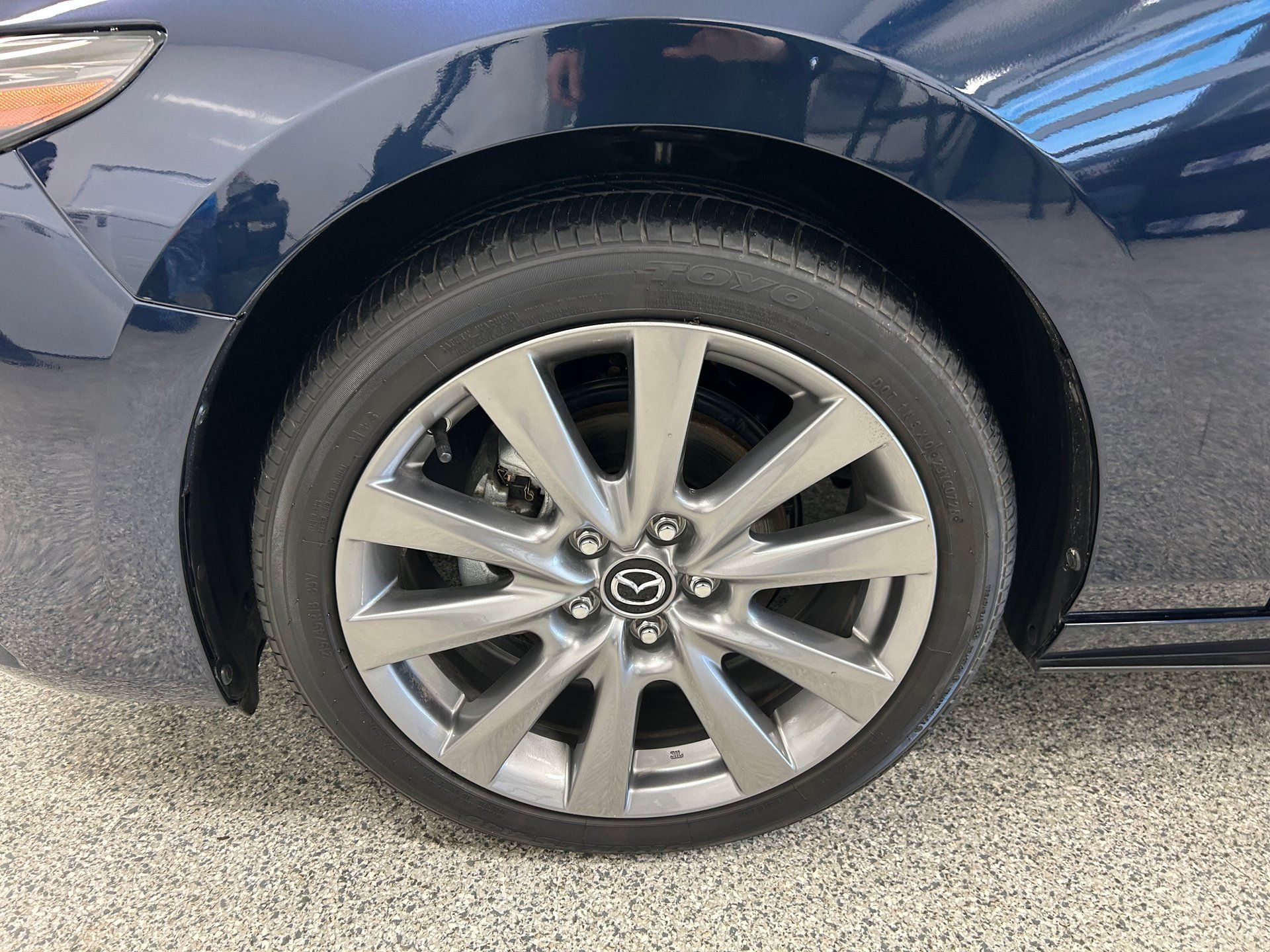 Mazda Mazda3 2025 - Thumbnail 2