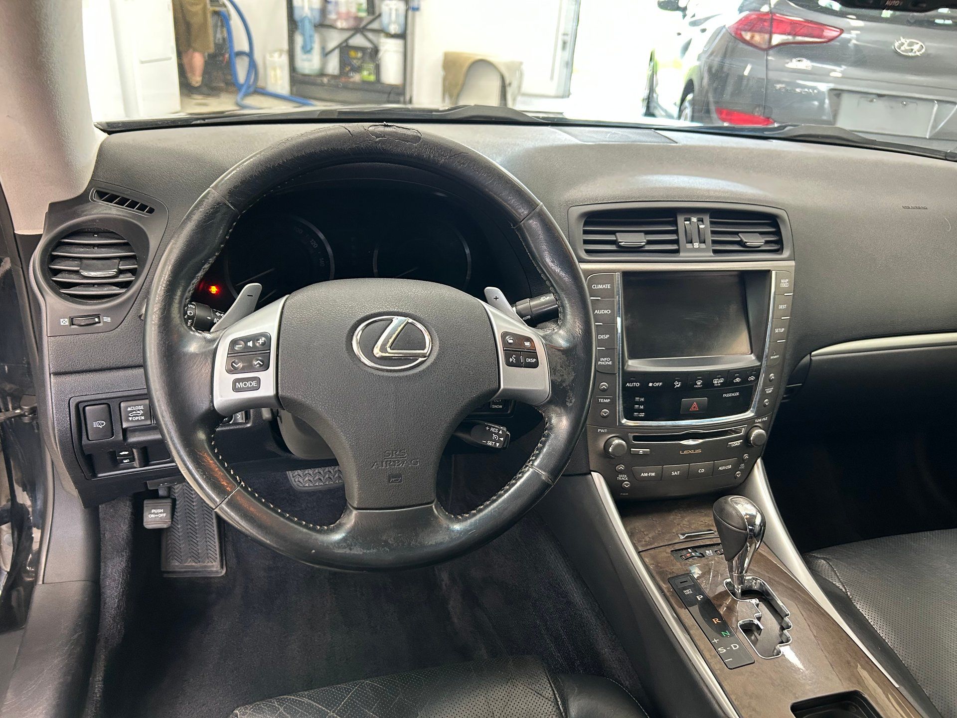 Lexus IS 250C 2011 - Thumbnail 11