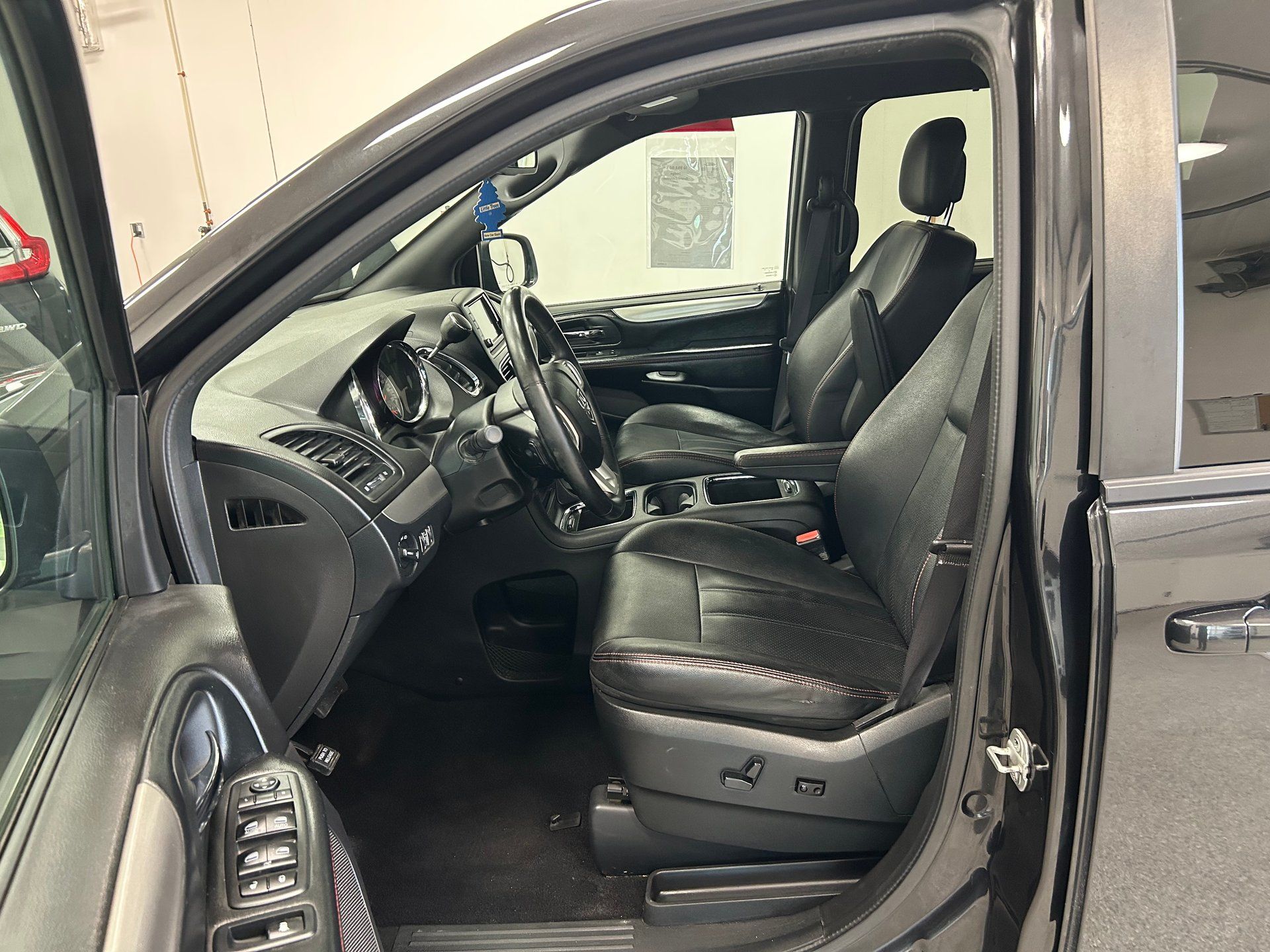 Dodge Grand Caravan 2019 - Thumbnail 9