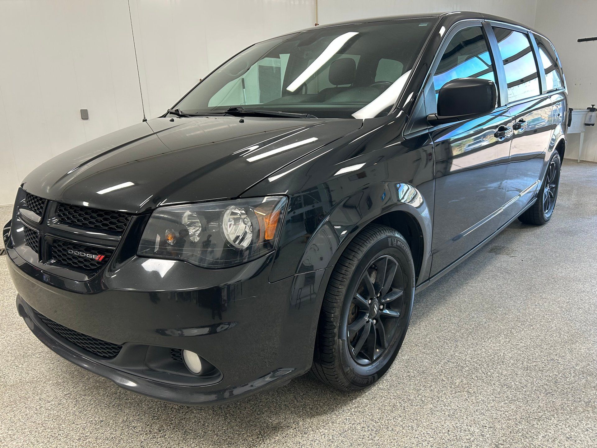 Dodge Grand Caravan 2019 - Thumbnail 1