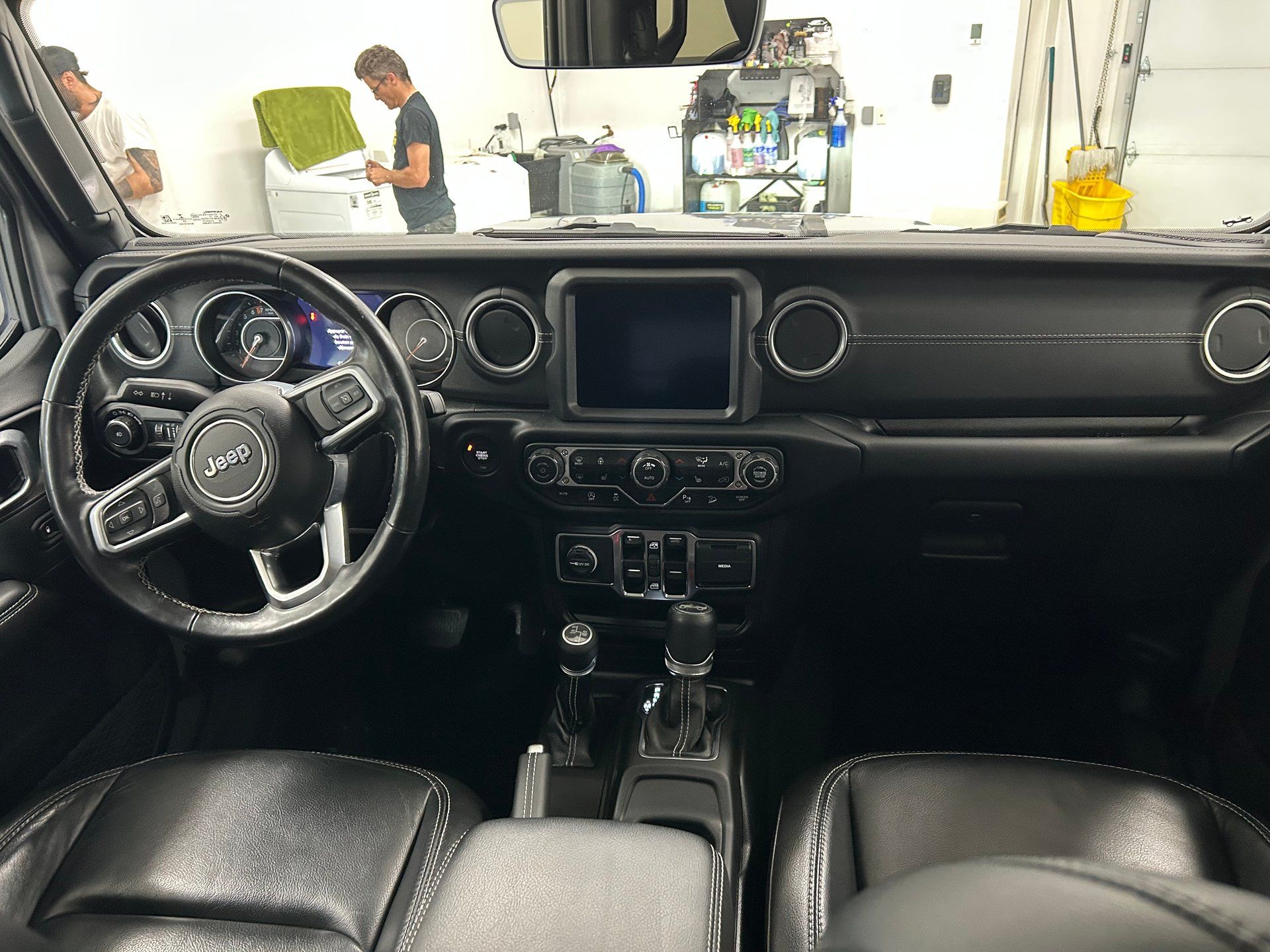 Jeep Wrangler Unlimited 2019 - Thumbnail 17