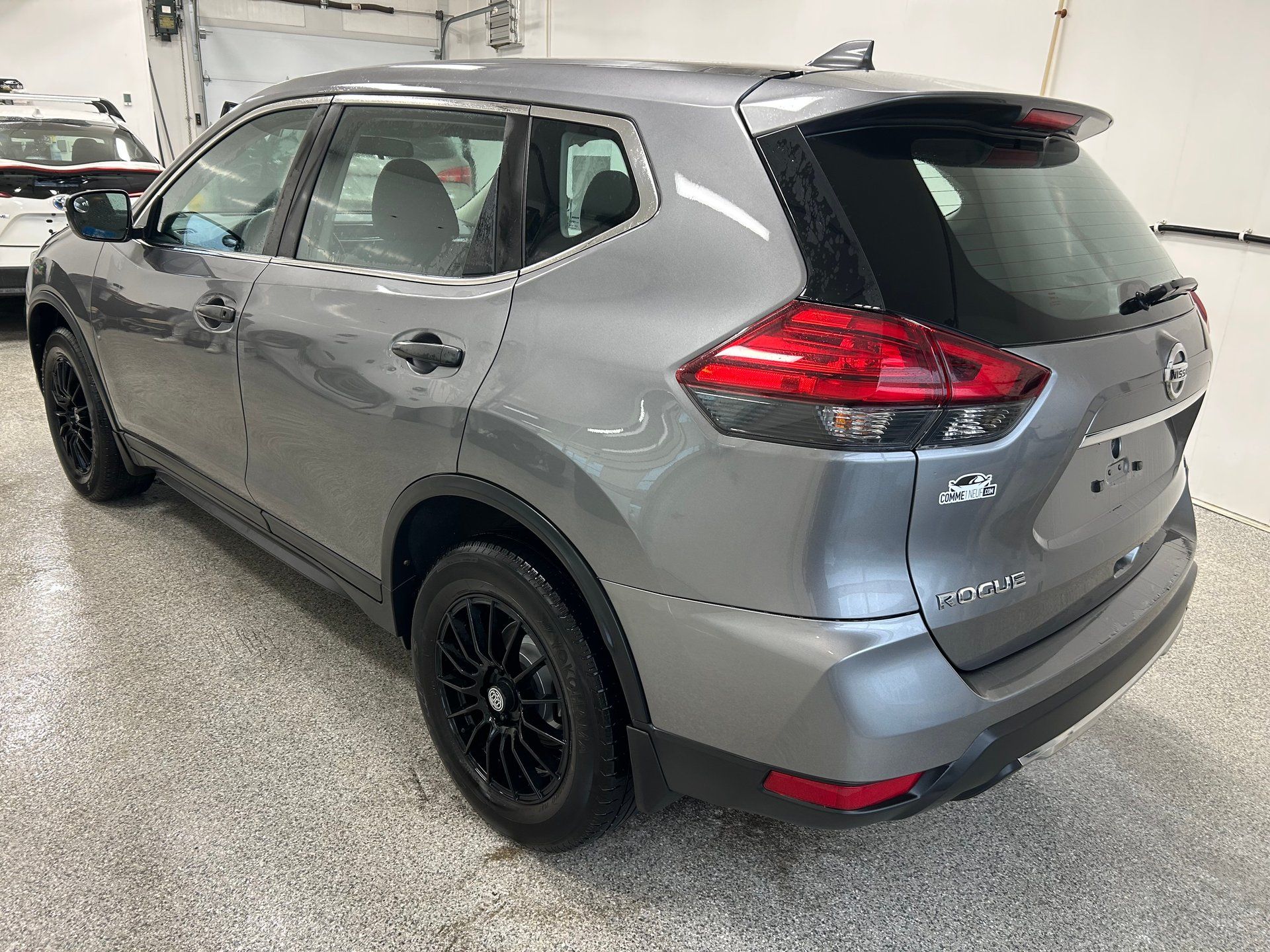 Nissan Rogue 2017 - Thumbnail 4