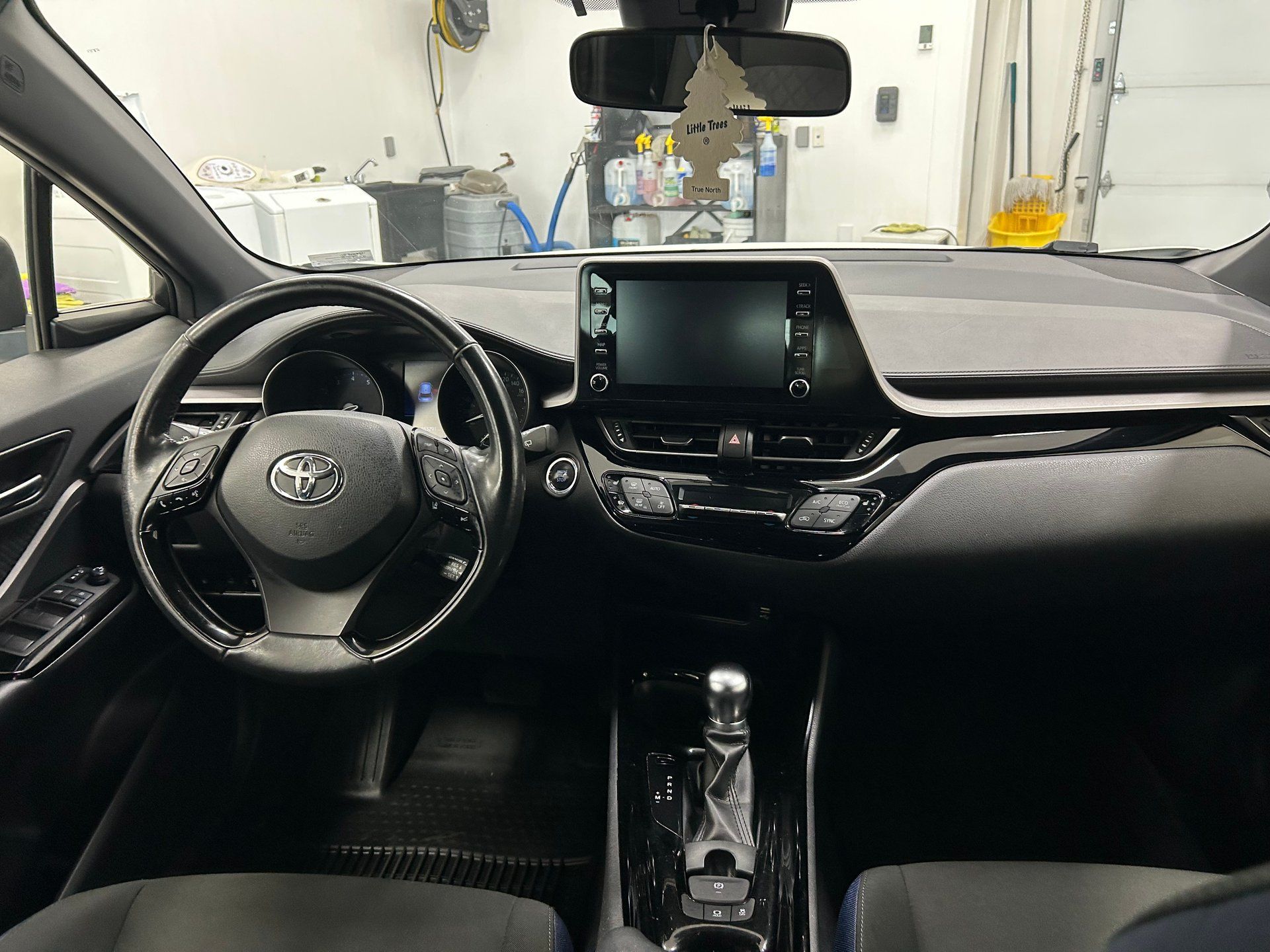 Toyota C-HR 2021 - Thumbnail 16