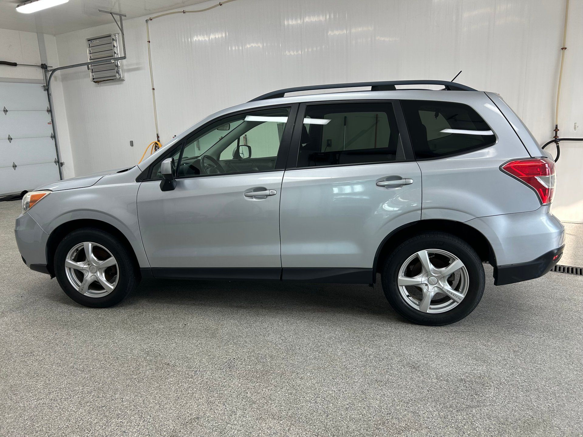 Subaru Forester 2015 - Thumbnail 3