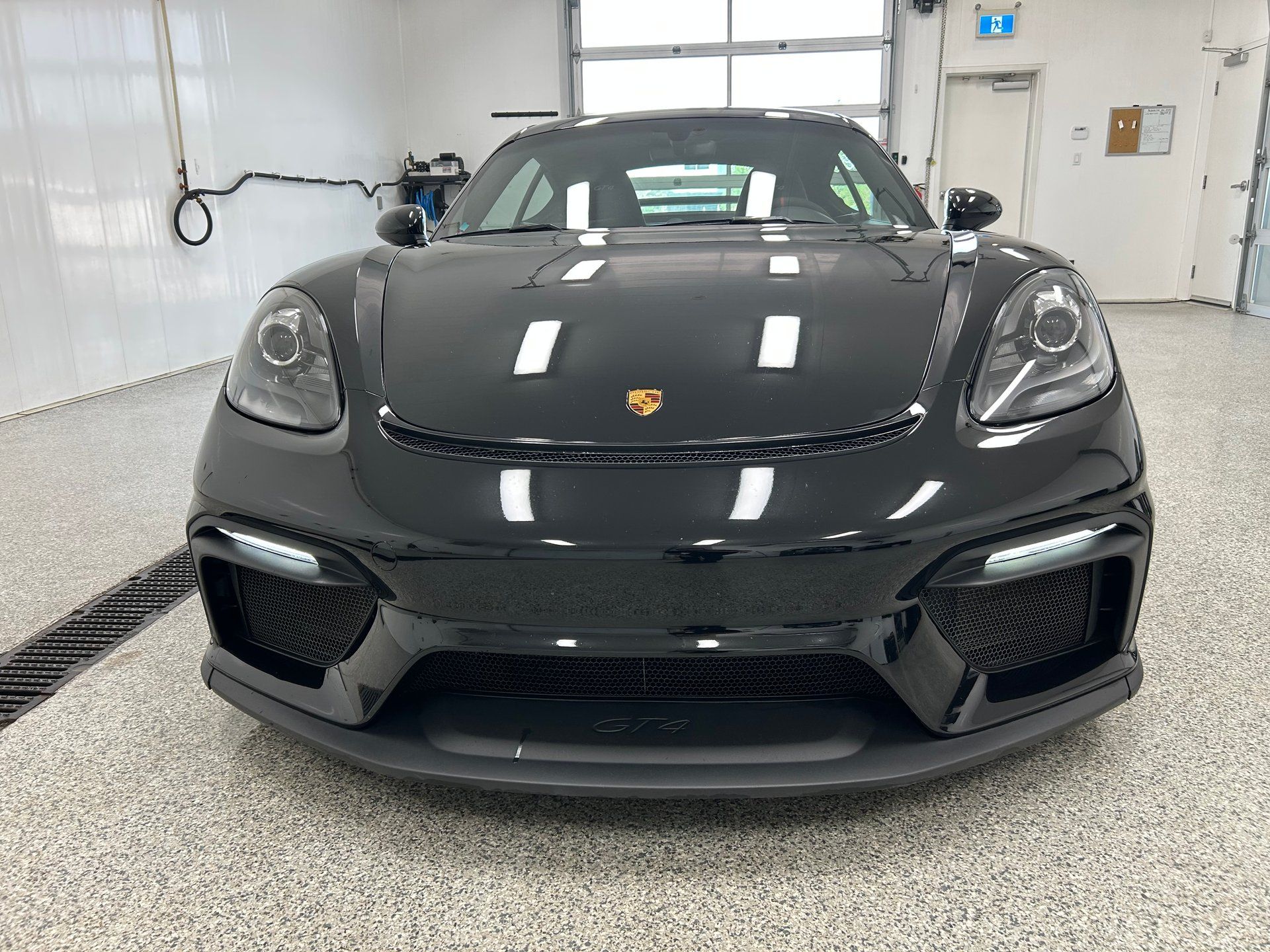 Porsche 718 Cayman 2022 - Thumbnail 2