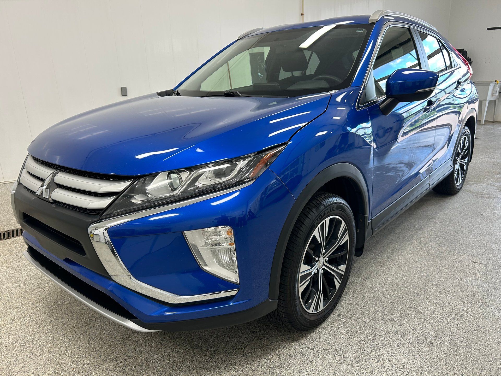 Mitsubishi Eclipse Cross 2019 - Thumbnail 1