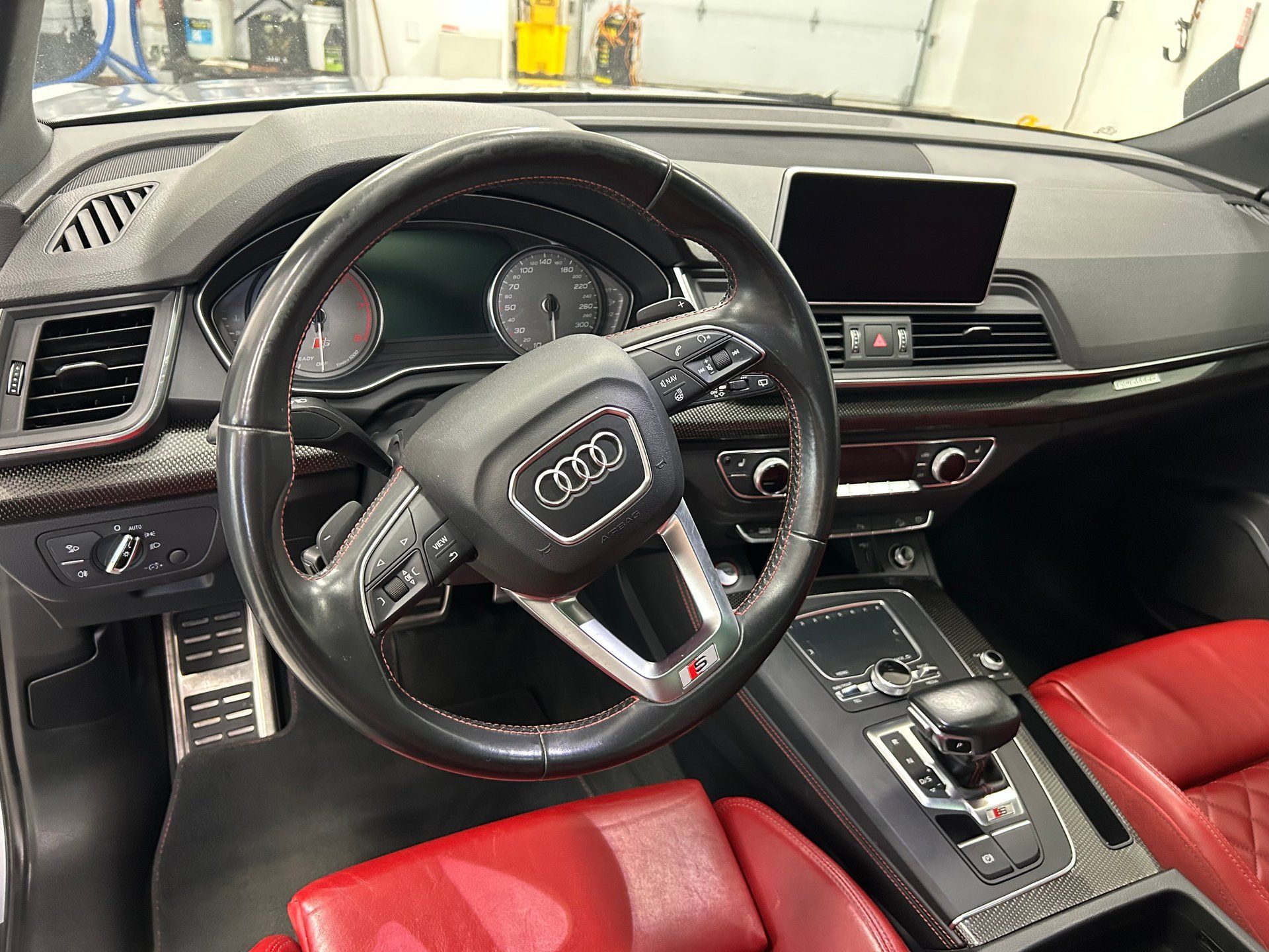 Audi SQ5 2018 - Thumbnail 11