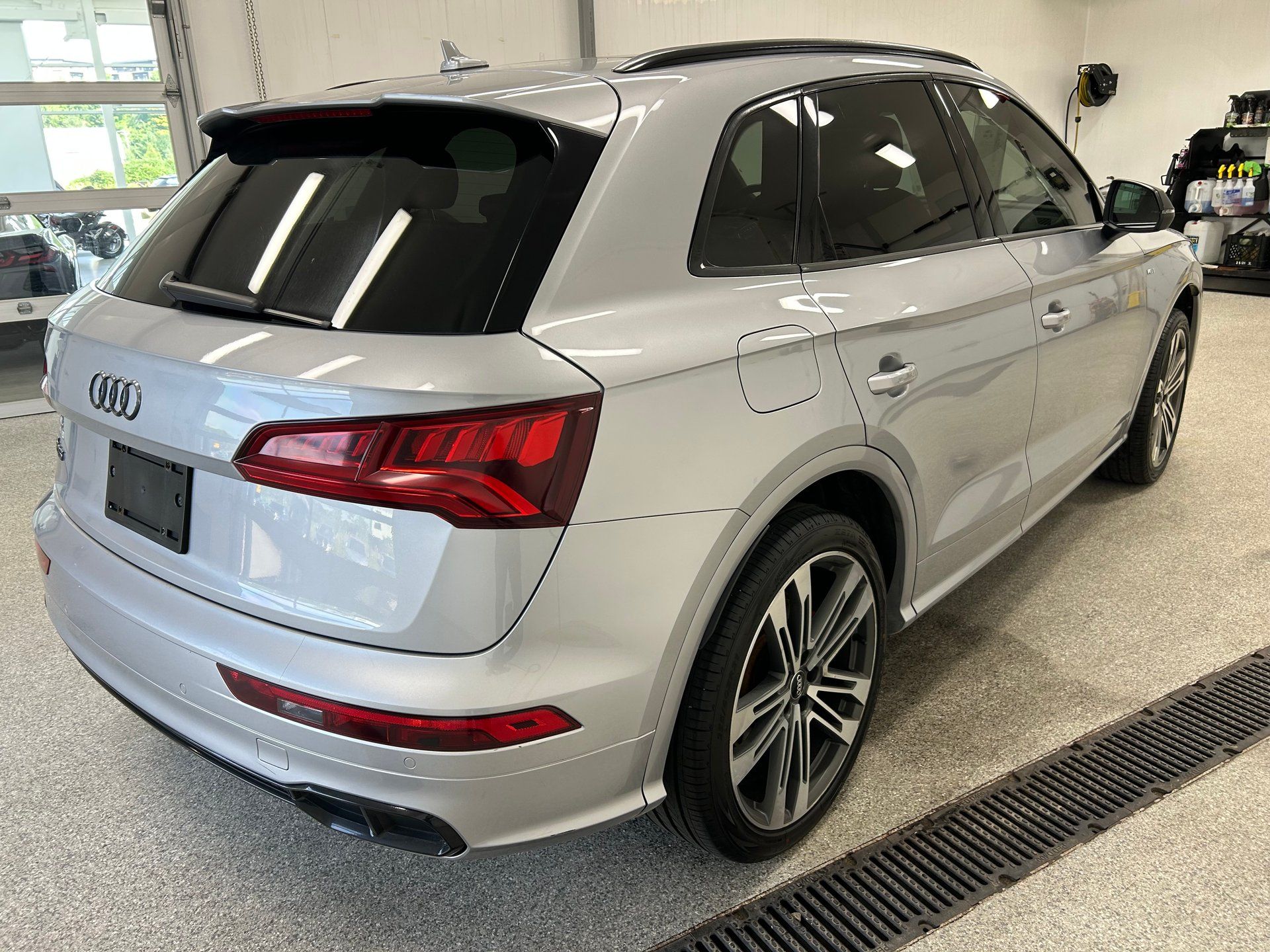 Audi SQ5 2018 - Thumbnail 6