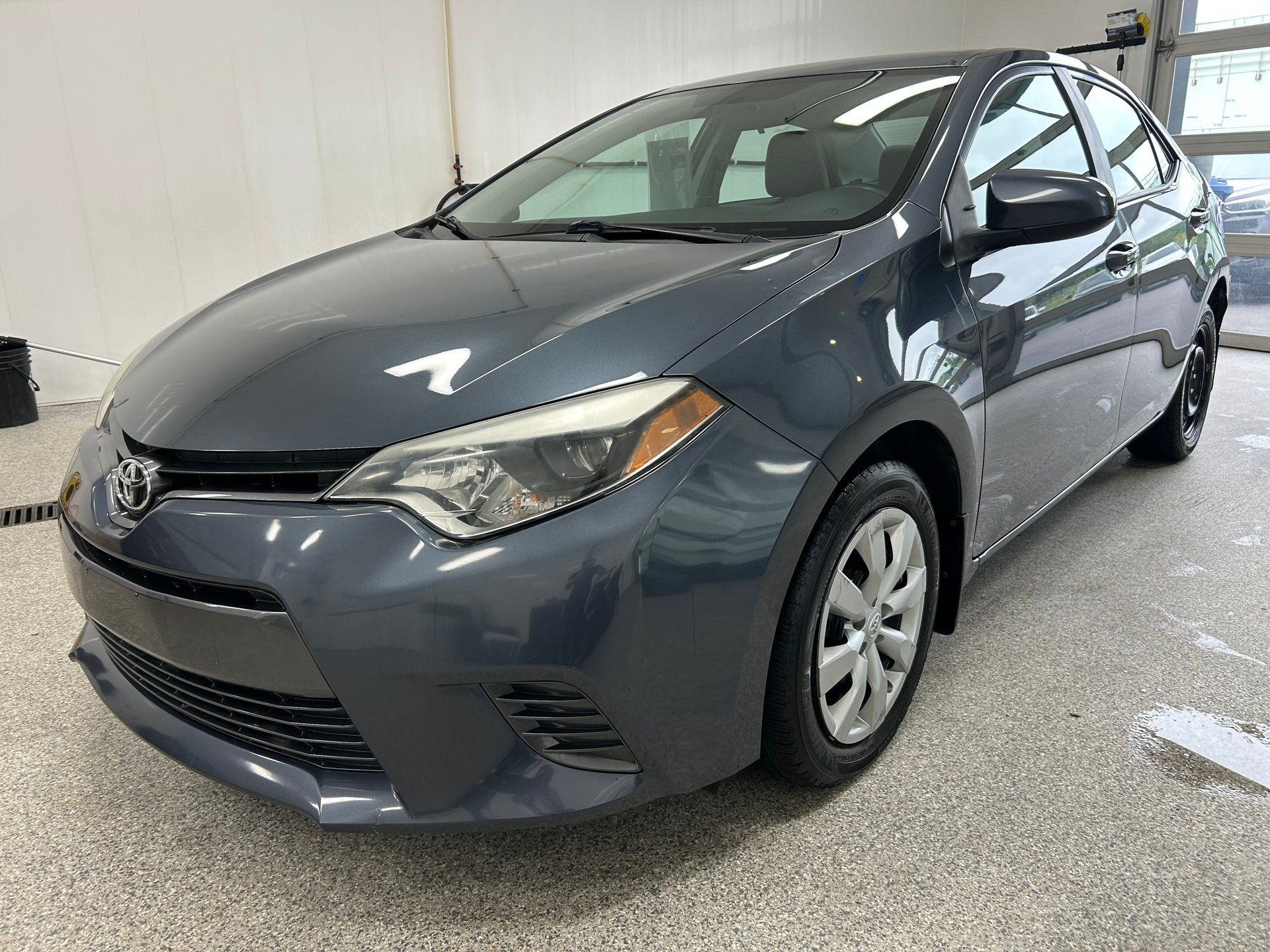 Toyota Corolla 2016 - Thumbnail 1