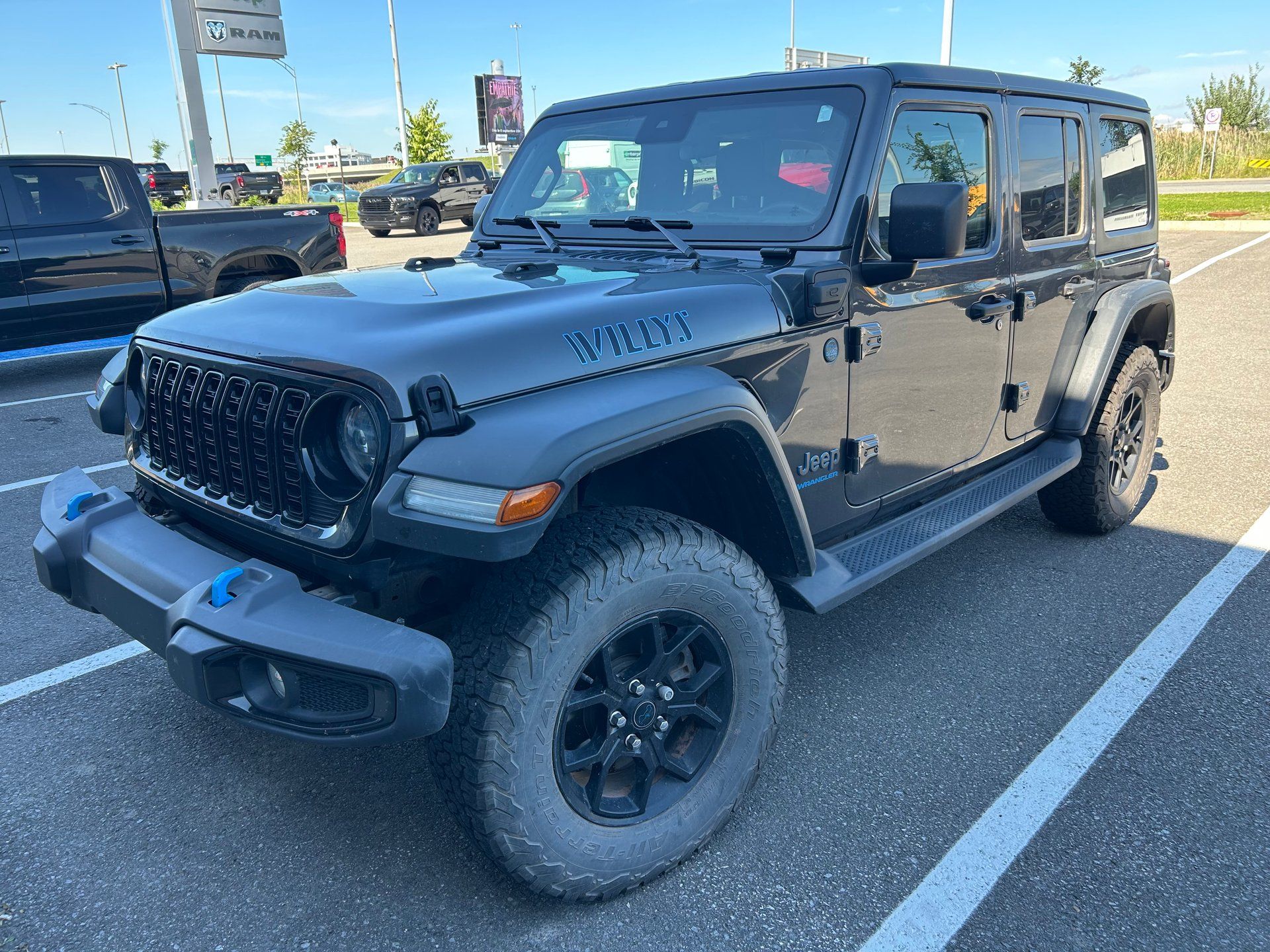 Jeep Wrangler 4xe 2024 - Thumbnail 1