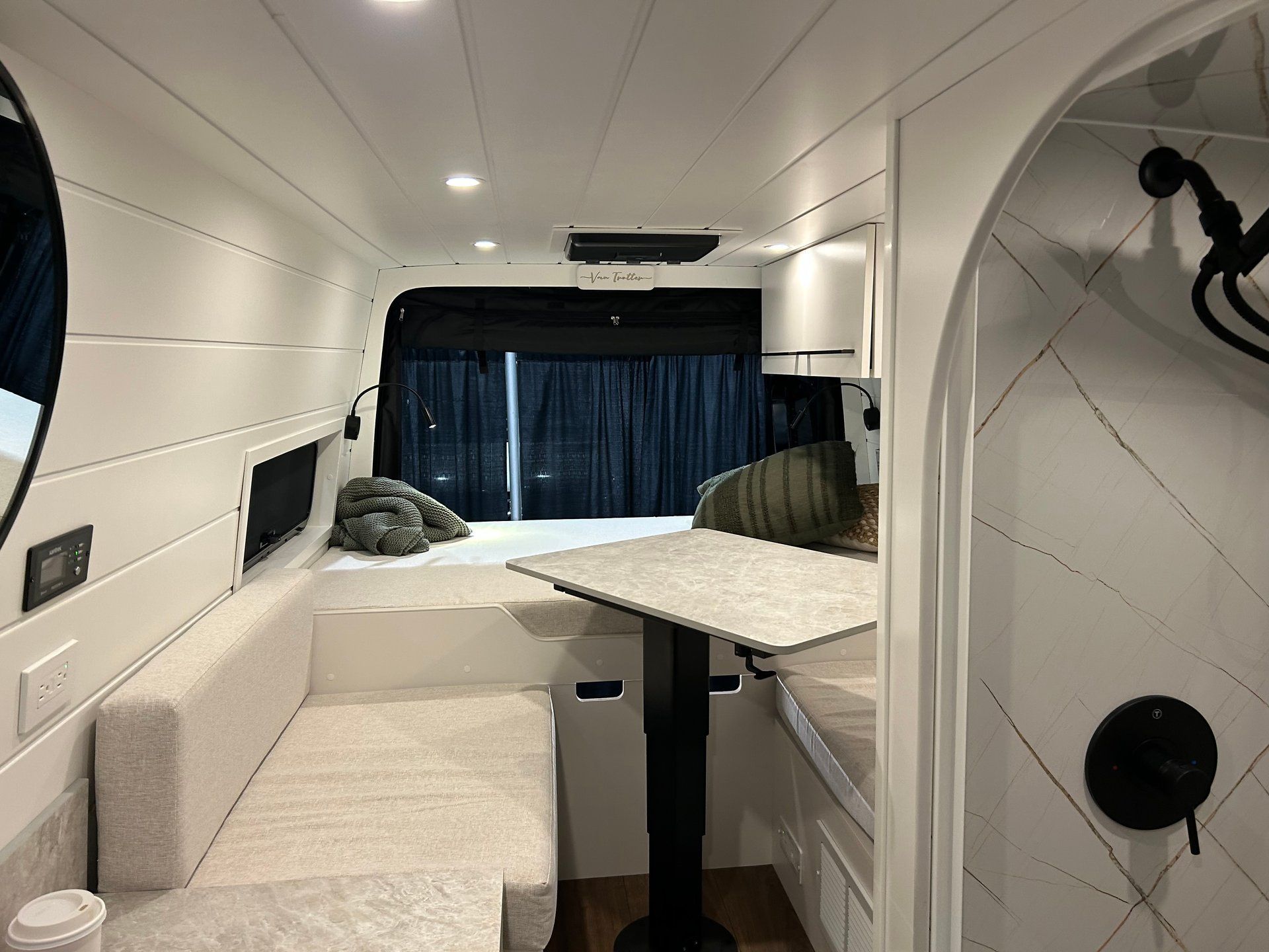 Mercedes-Benz Sprinter 2025 - Image 4